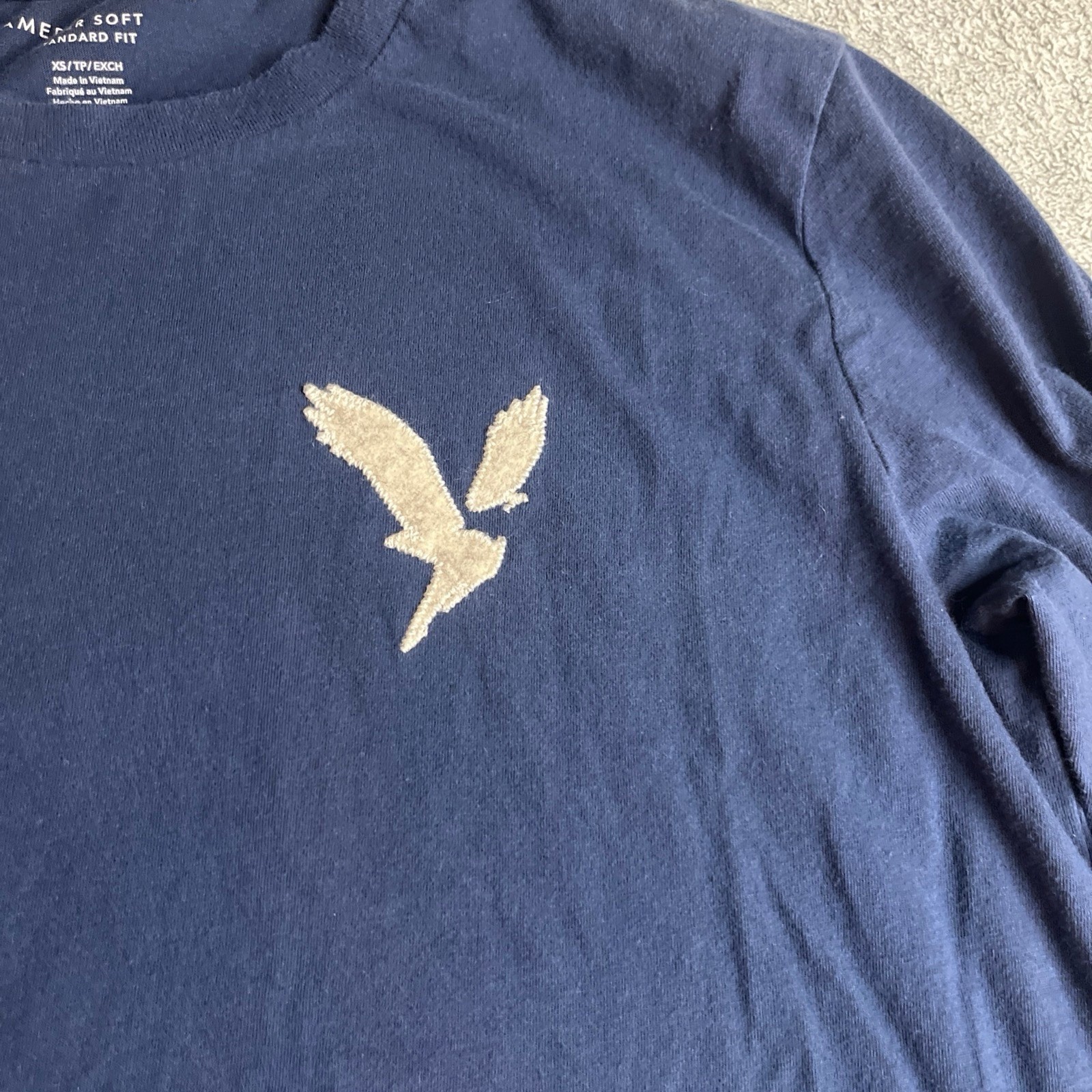 American Eagle Super Soft Long Sleeve Graphic T-Shirt Navy BlueMen’s Size XS