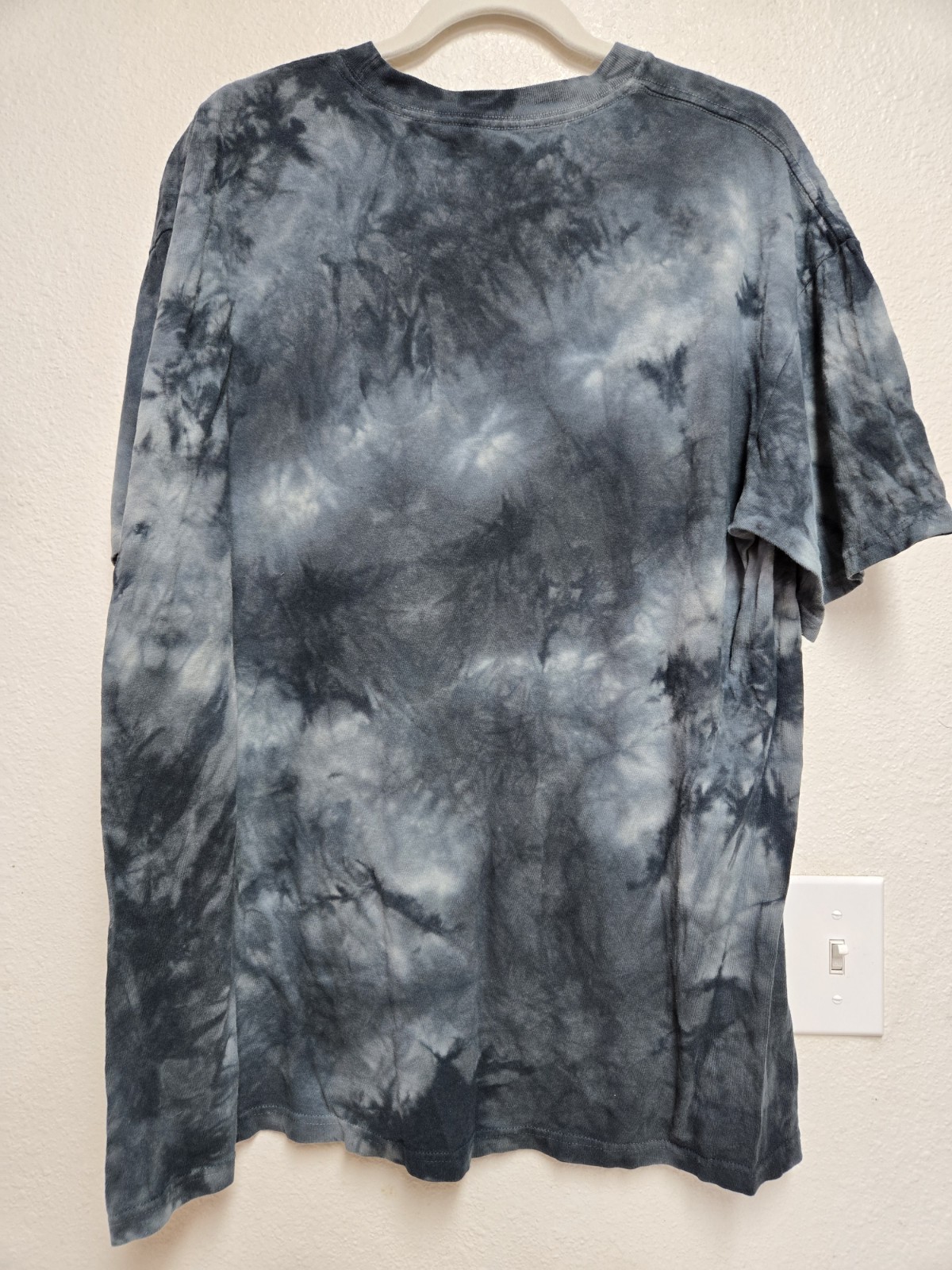 The Mountain Skull Face Pushing Through Tie-Dye Shirt Men’s Size XL