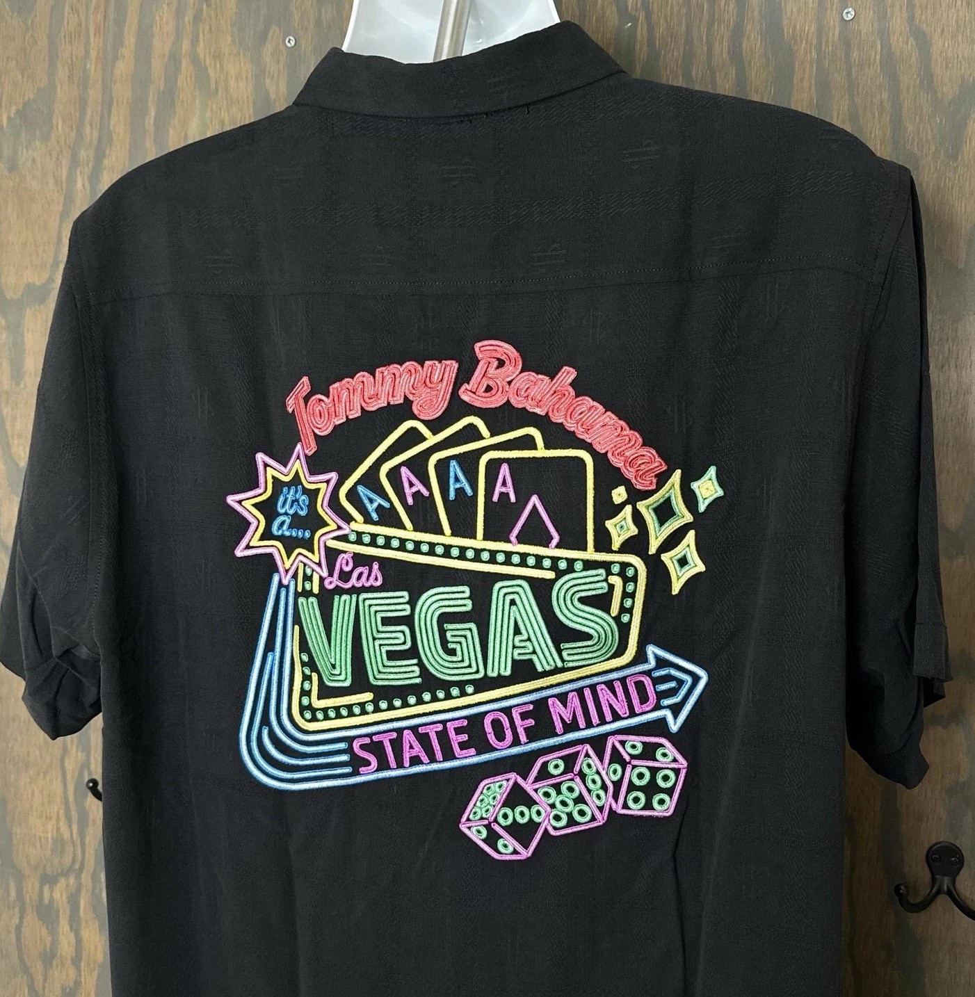Tommy Bahama Mens Large Black Vegas State of Mind Silk Embroidered Graphic Shirt