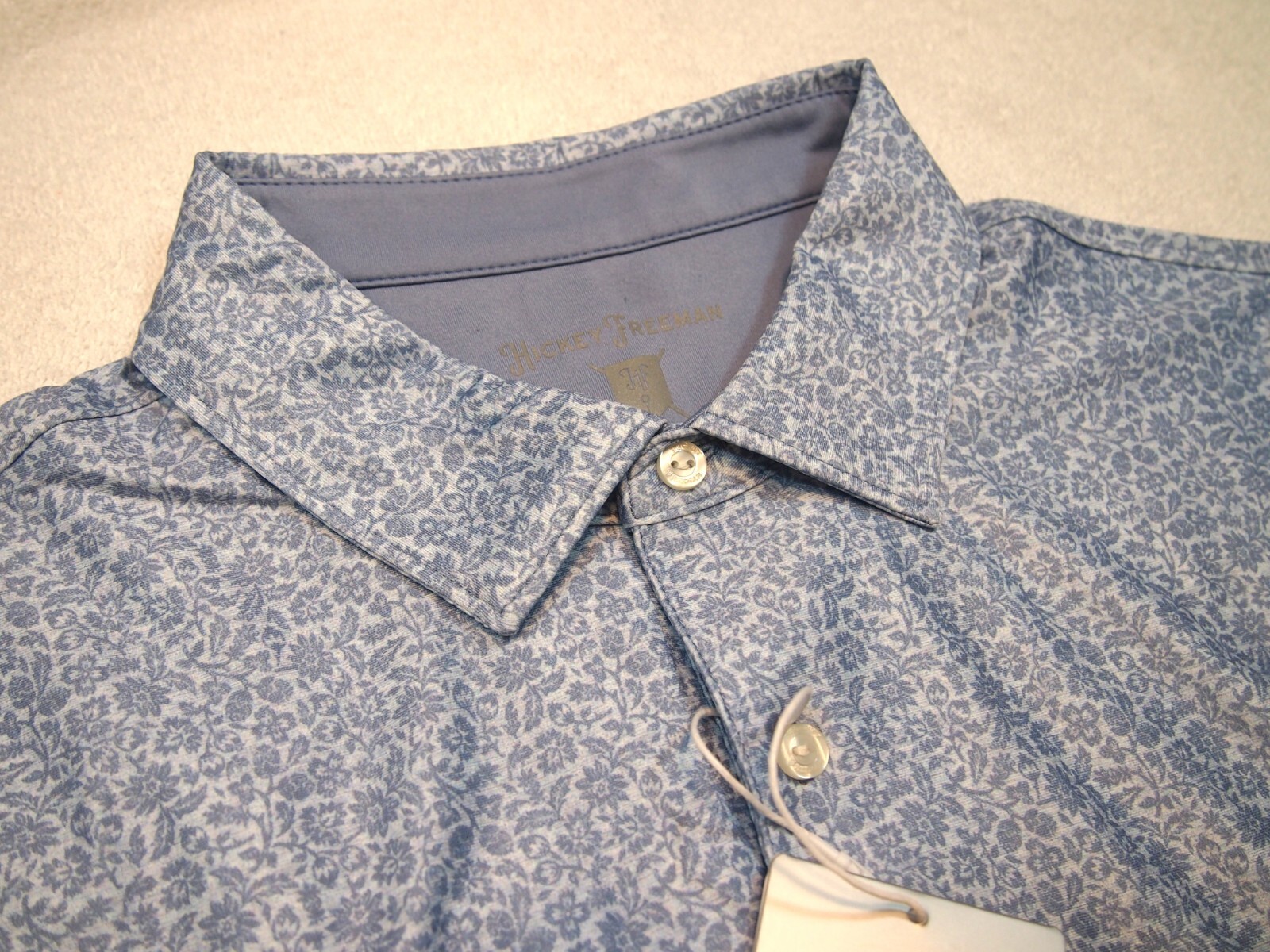 Hickey Freeman Performance Fabric Floral Pattern Golf Shirt NWT L $94 Light Blue