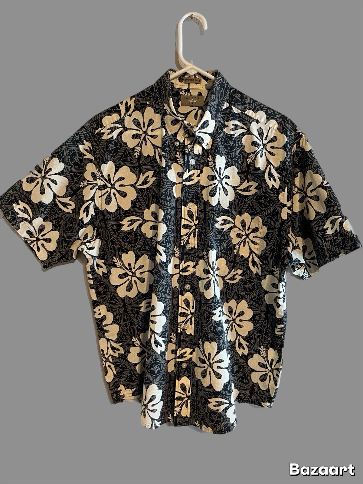Natural Issue Men’s Hawaiian Shirt Size Large Black & White Button Up Tropical