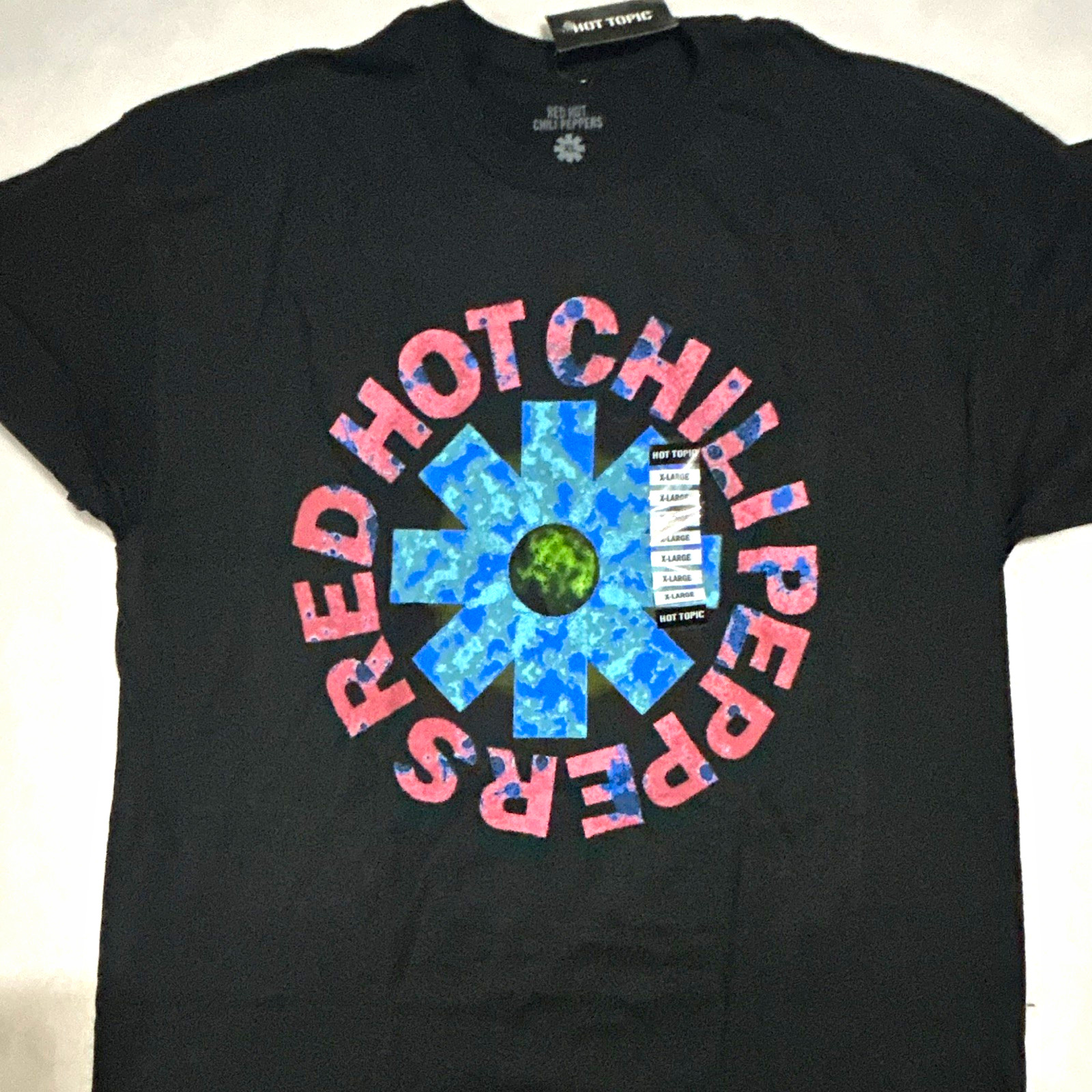 Hot Topic Men’s L Black Red Hot Chili Peppers Graphic Print Crew Neck T-Shirt