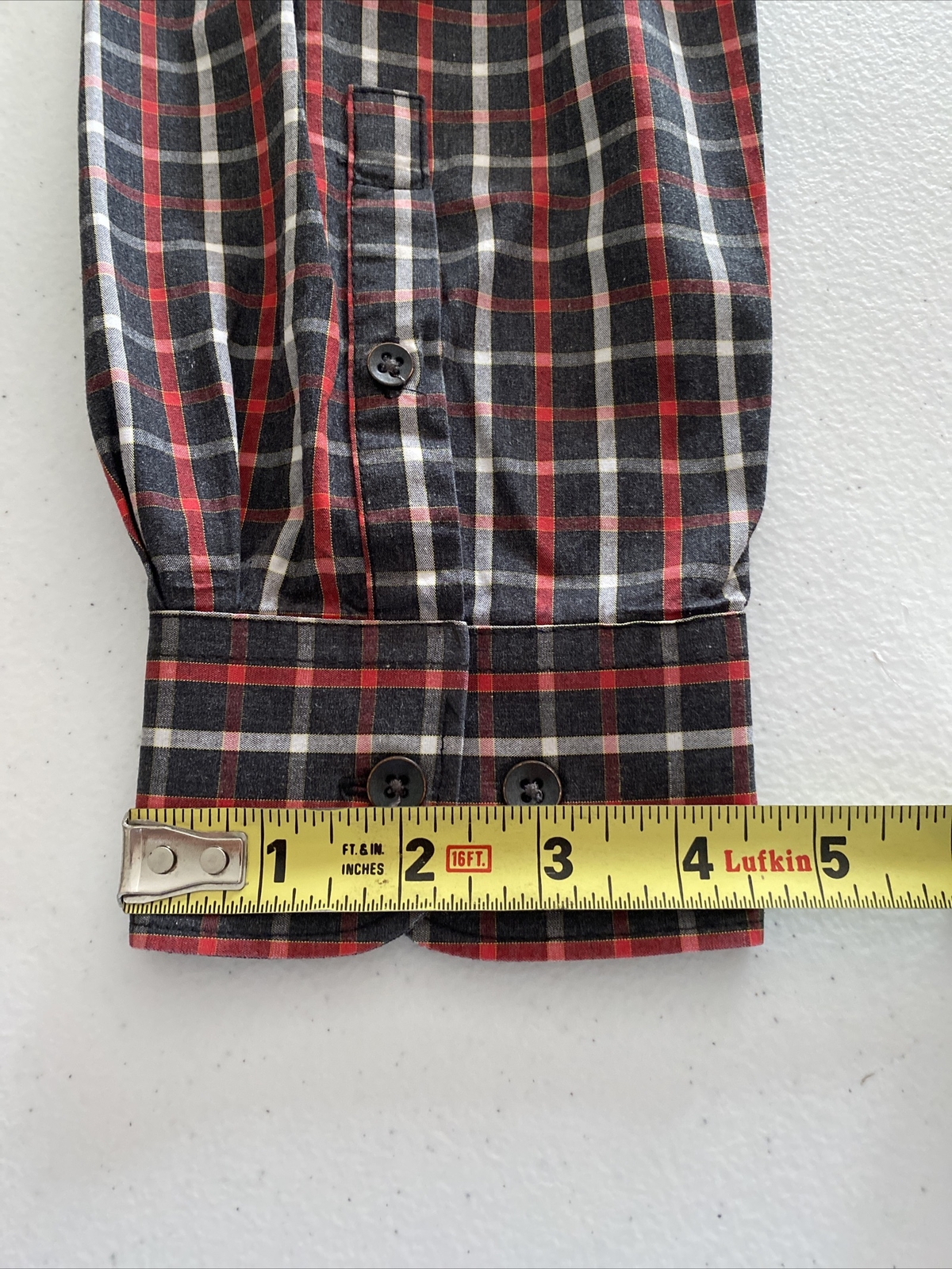 kenneth cole NY button Down Across Chest 22In. L 30 In. . NWOT Size L