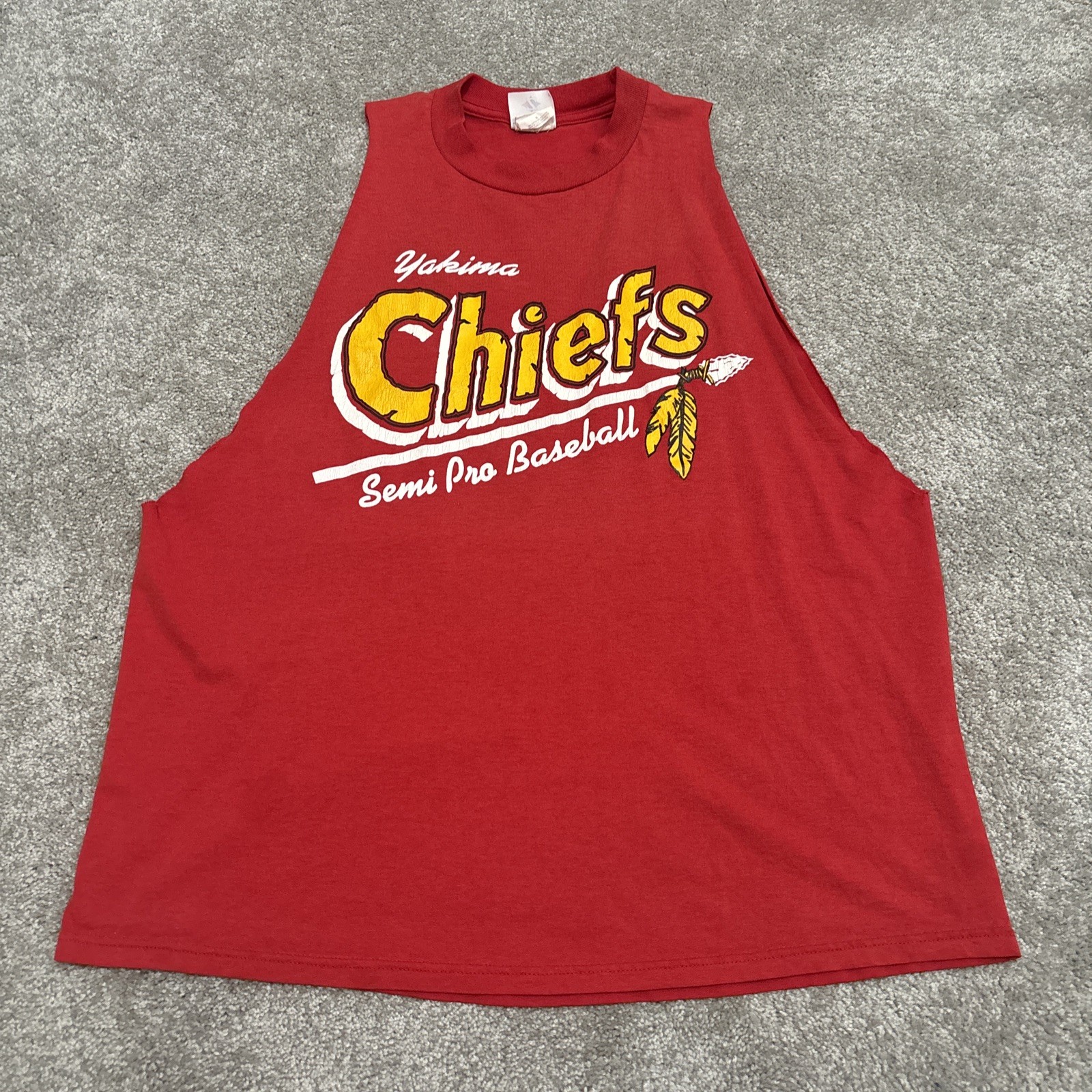 Vintage Jerzees Men’s Graphic Shirt Yakima Chiefs Semi Pro Baseball Cut Off