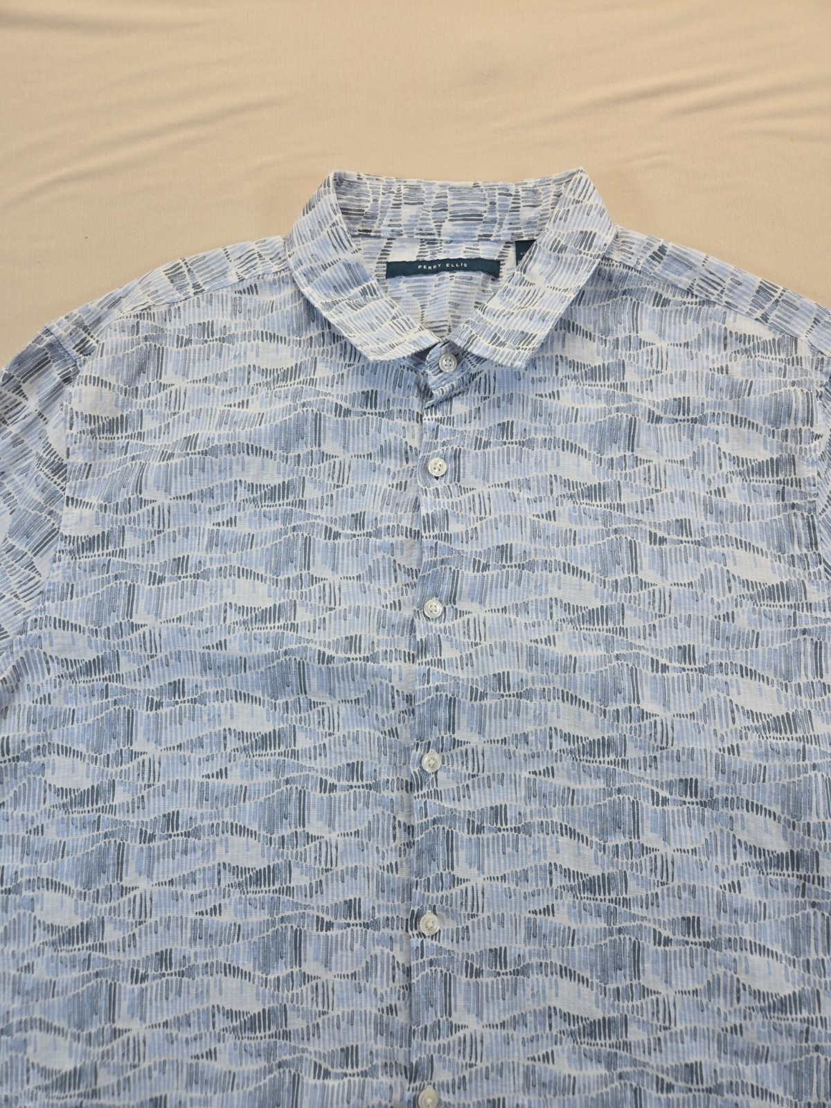 Perry Ellis Men’s Shirt Size XXL Short Sleeve Collared Button Down Blue White