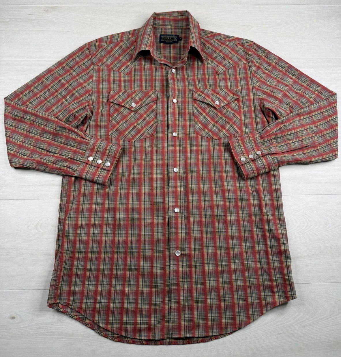 Pendleton Pearl Snap Shirt Western Red Plaid Cotton Poly Blend Mens Small