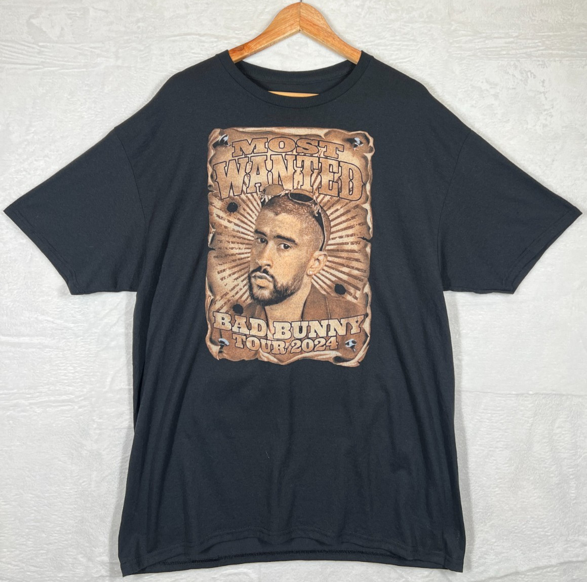 Bad Bunny Most Wanted Tour 2024 T Shirt Black Graphic Tee Large