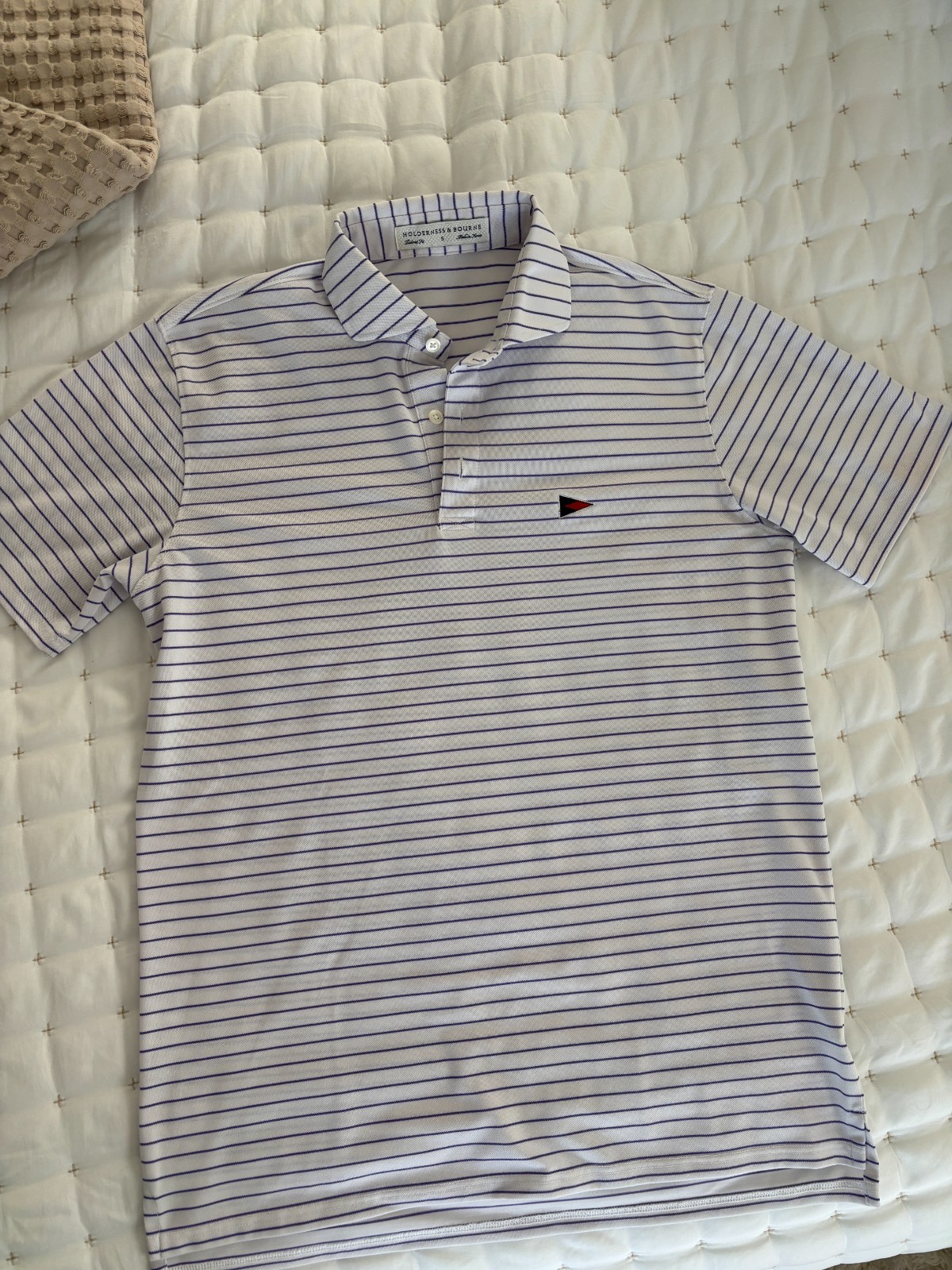 HOLDERNESS & BOURNE Smal Men’s Poly Spandex Mesh Golf Shirt Purple Striped WHCC