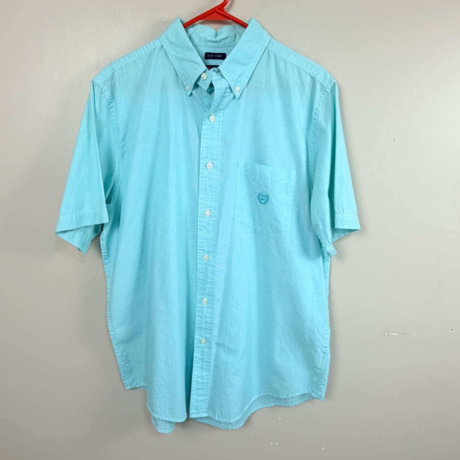 Chaps Button Down Shirt Mens Medium Aqua Blue Good Short Sleeve Easy Care Logo