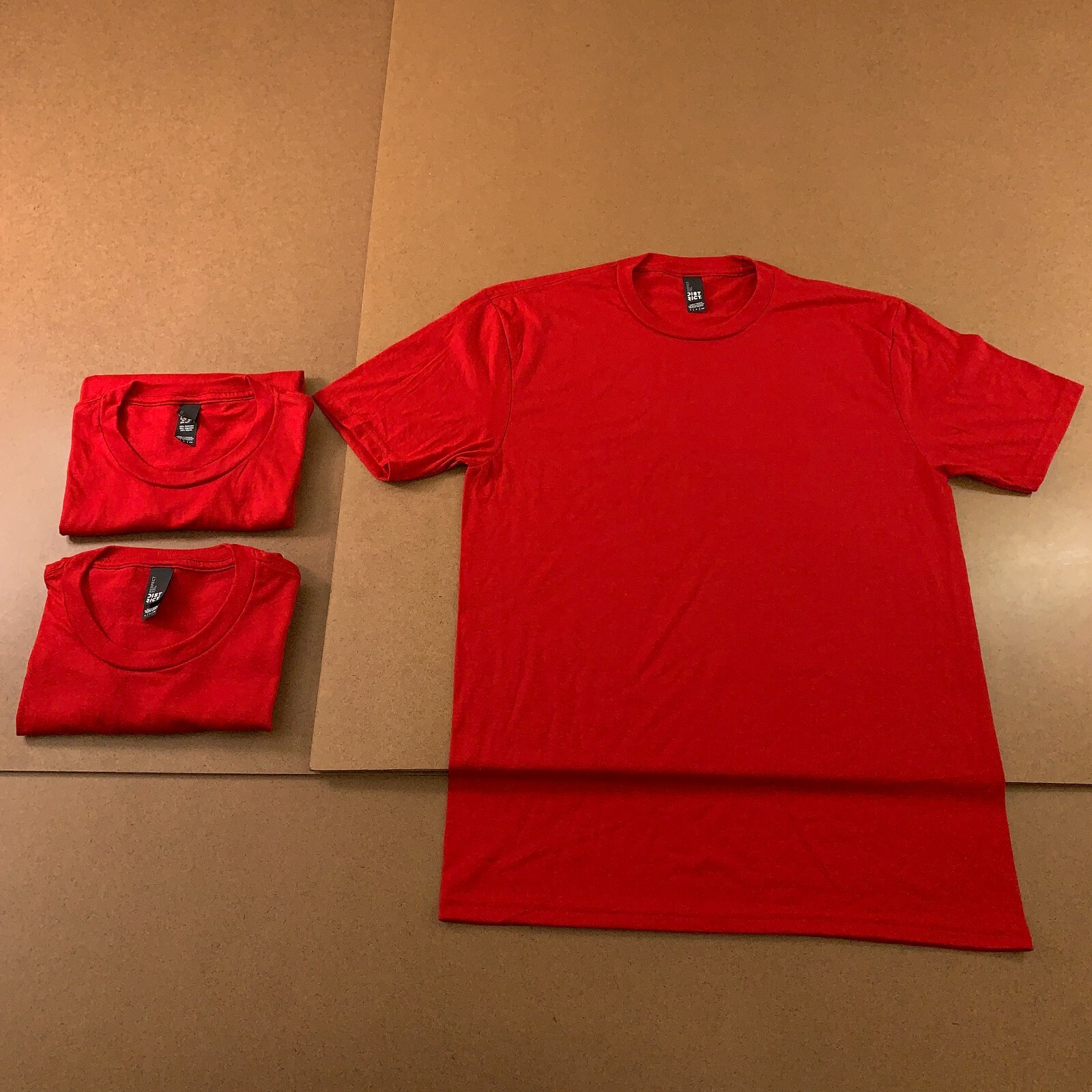 Lot of 3 District Perfect Tri Adult Small Red Short Sleeve Crew Neck T-Shirt New