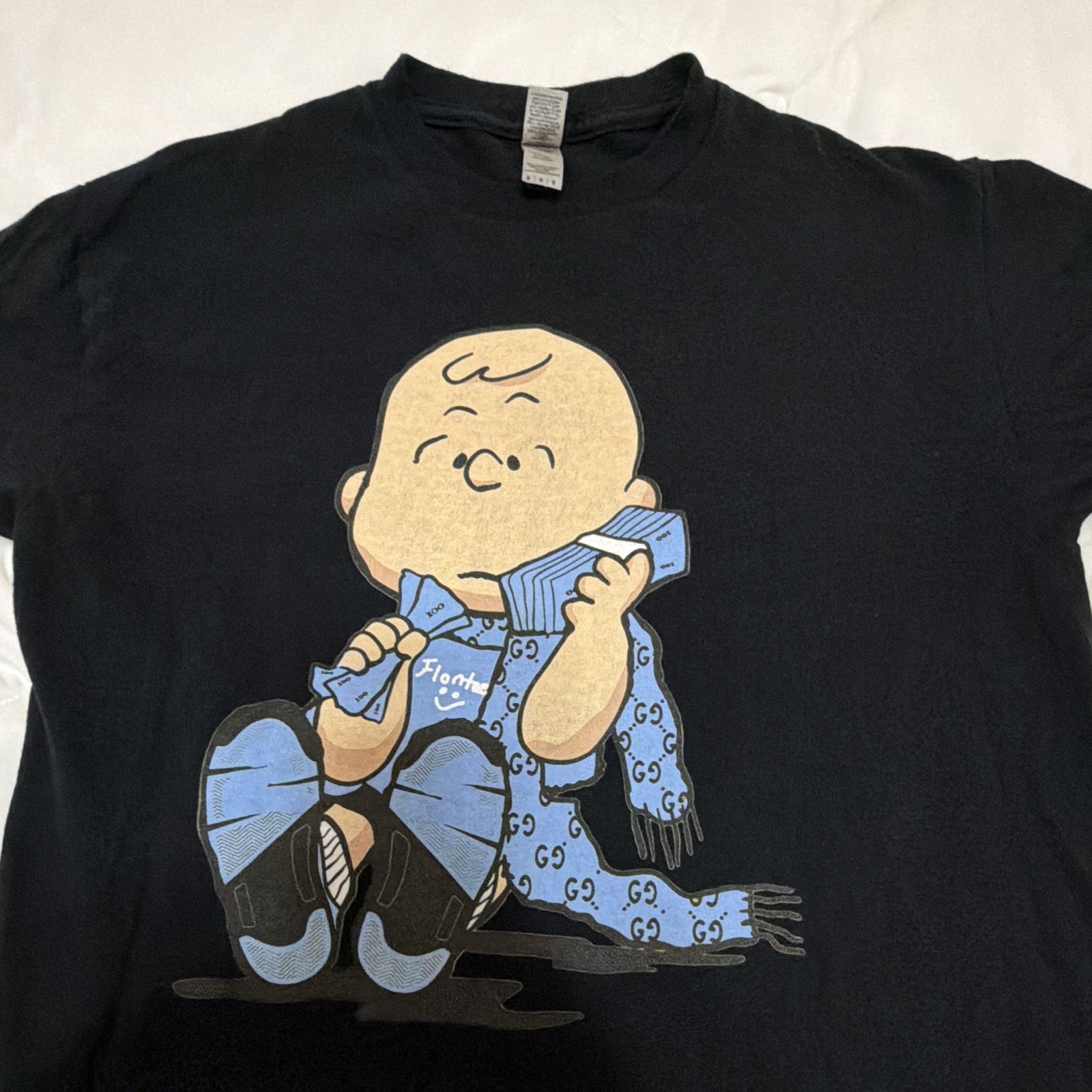 Gildan Softstyle Peanuts Charlie Brown Black Cotton Crew Neck T-Shirt Size L