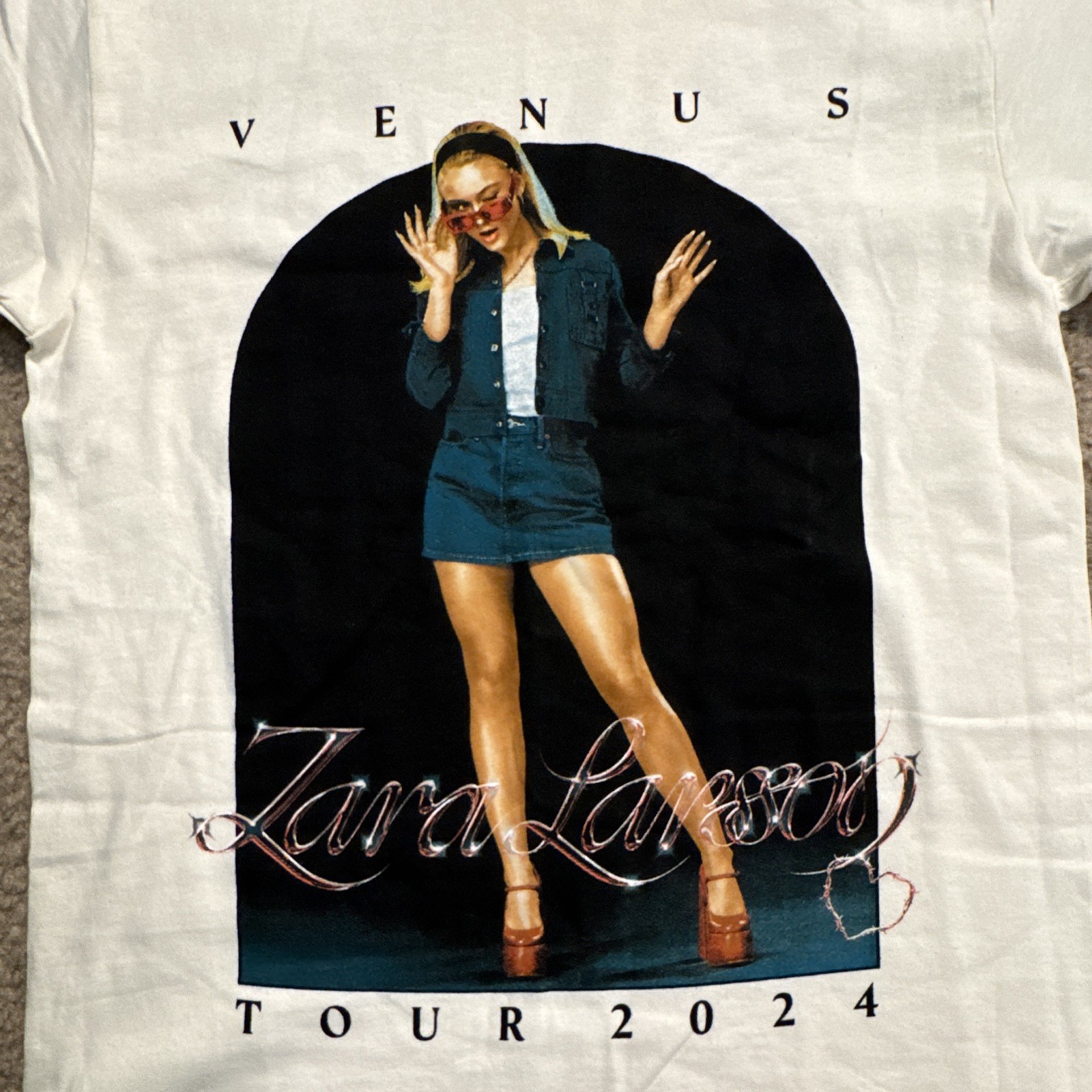 American Apparel 1301 Zara Larsson Venus Tour 2024 White Double-Sided Tee S