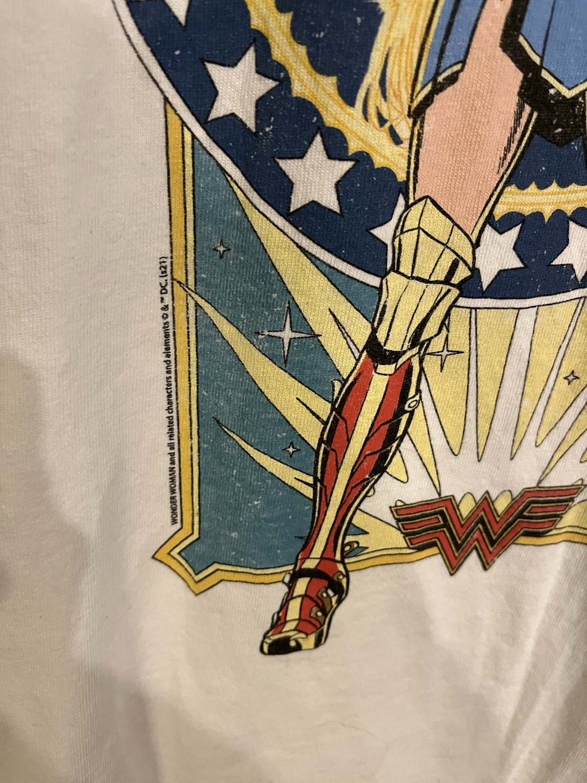 Delta Pro Weight Vintage, Men’s Large WW84 Wonder Woman White T-Shirt. Unisex