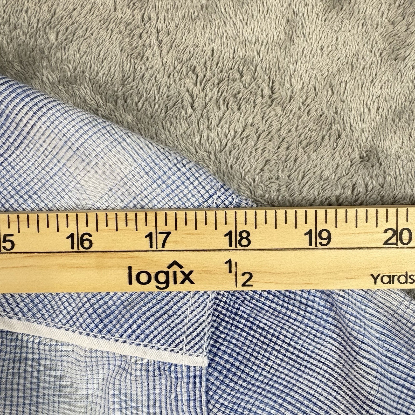 Helix Men’s M Light Blue Gingham LS Button Up Roll Tab Shirt SEE DESCRIPTION