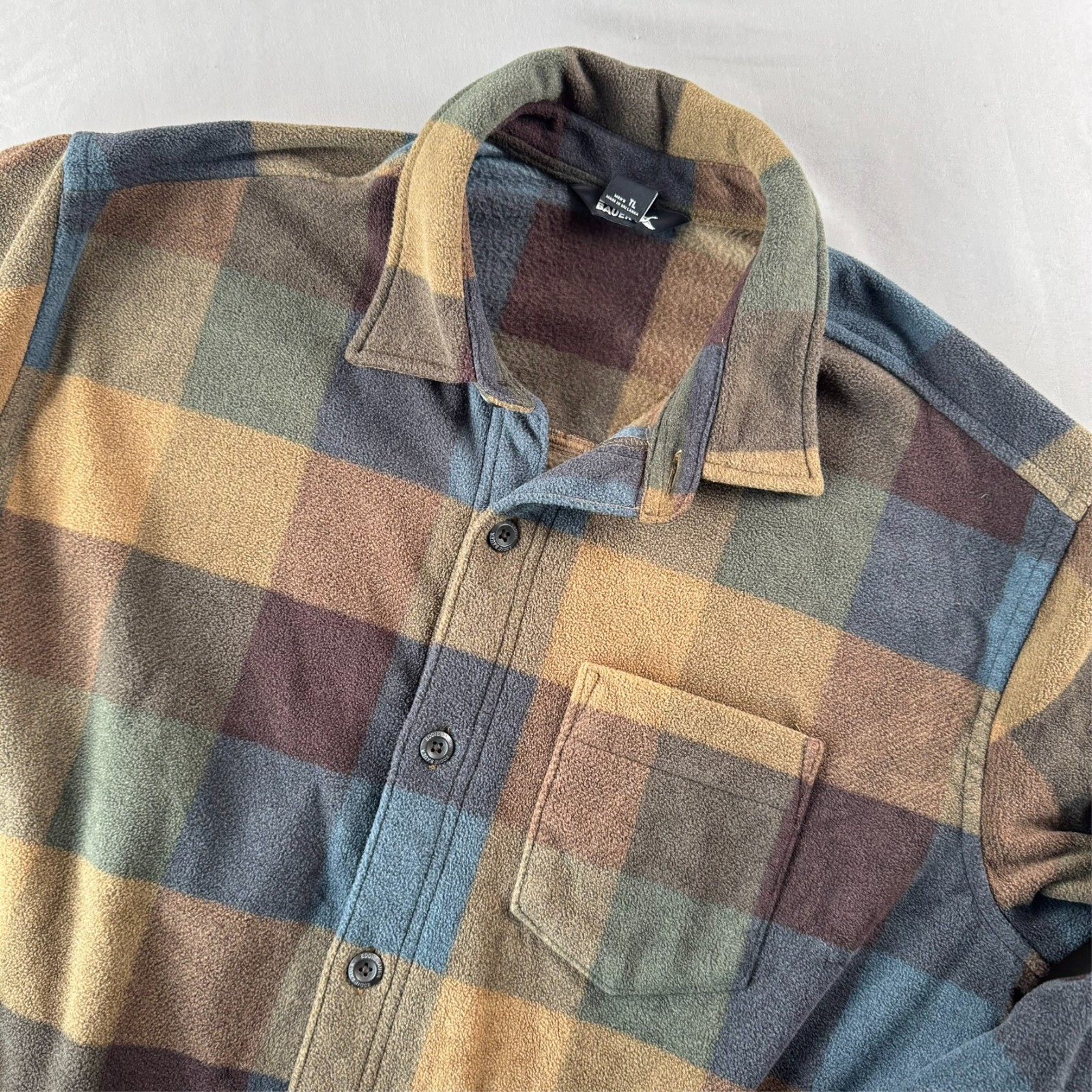 Eddie Bauer Men’s TL Quest Multi-Colored Plain Button-down Fleece Casual Cozy