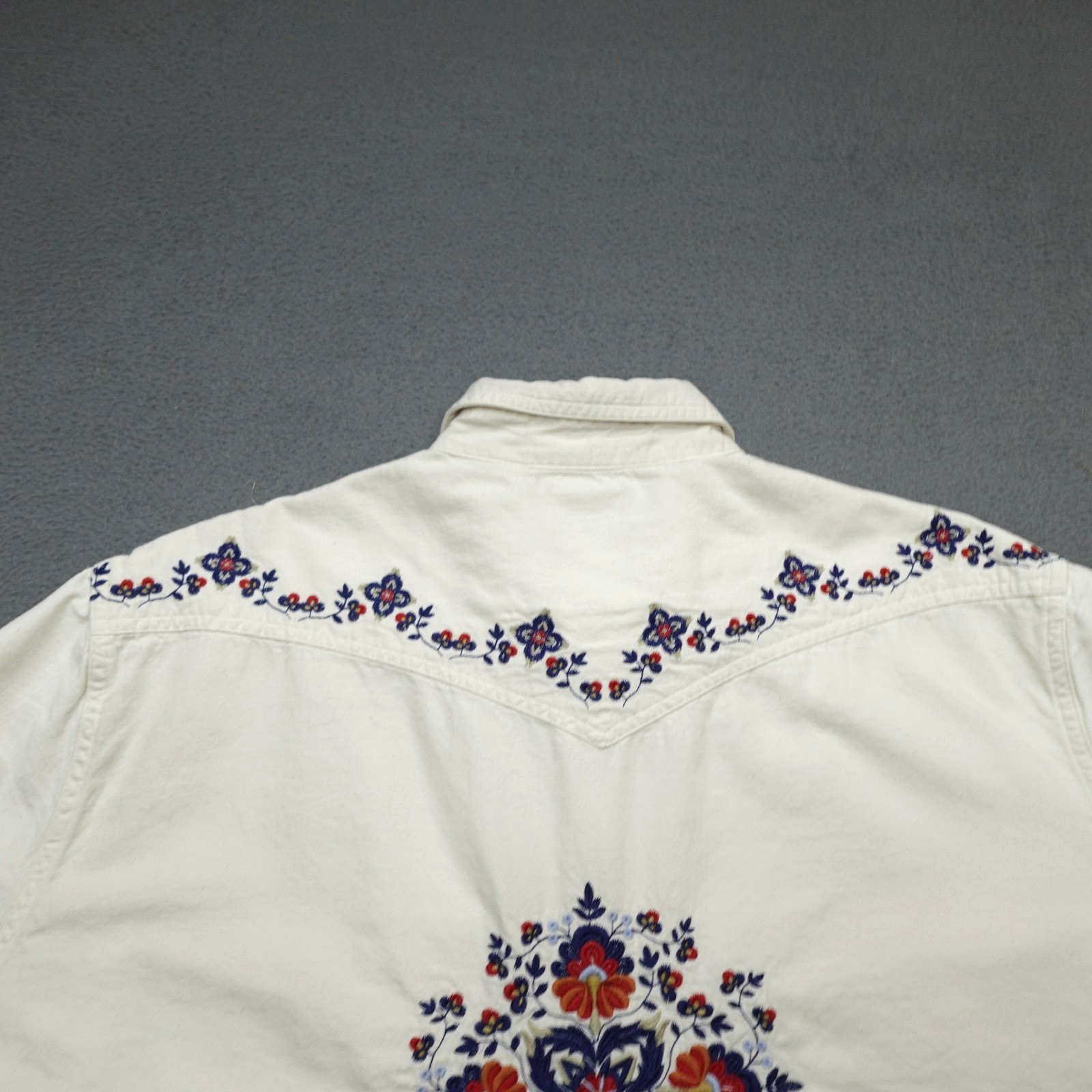 ROWM Pearl Snap Shirt Men’s Size XL Ivory Western Cowboy Embroidered