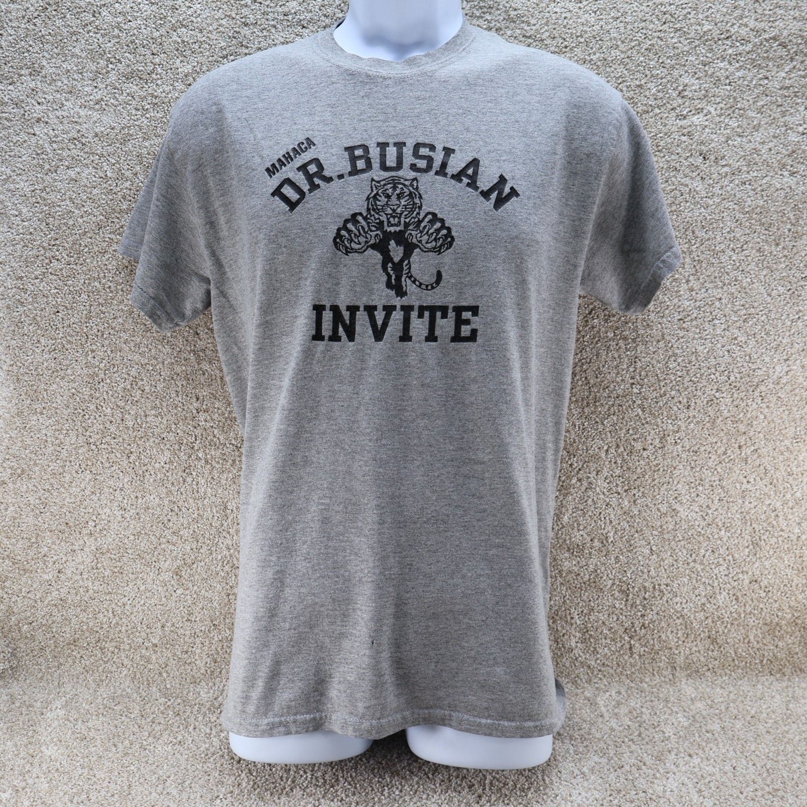 Gildan DryBlend T-Shirt Gray Short Sleeve Size Medium (see photo for flaw)