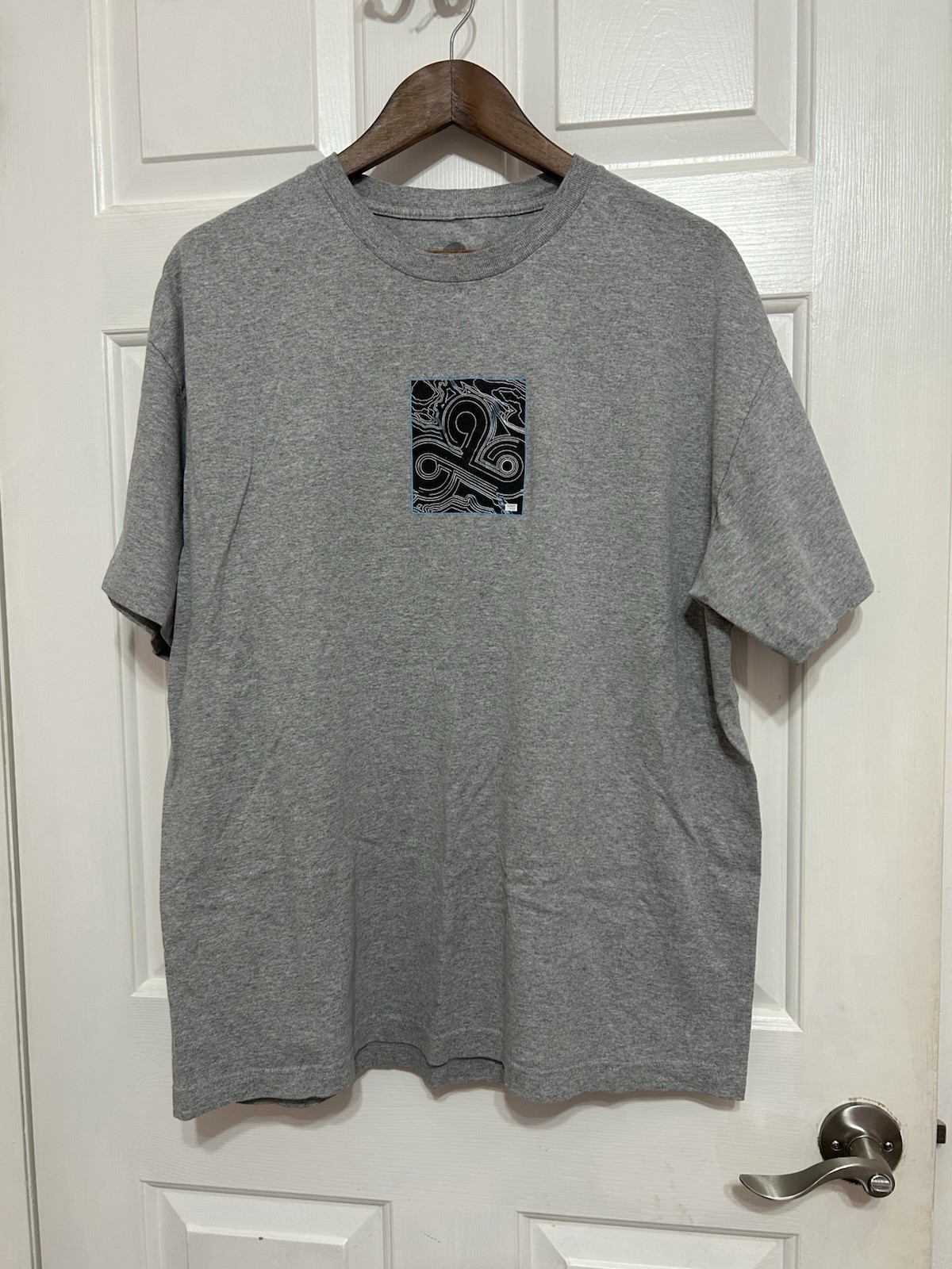 Cloud9 2022 Gray Graphic Print Crew Neck Short Sleeve Men’s T-Shirt L