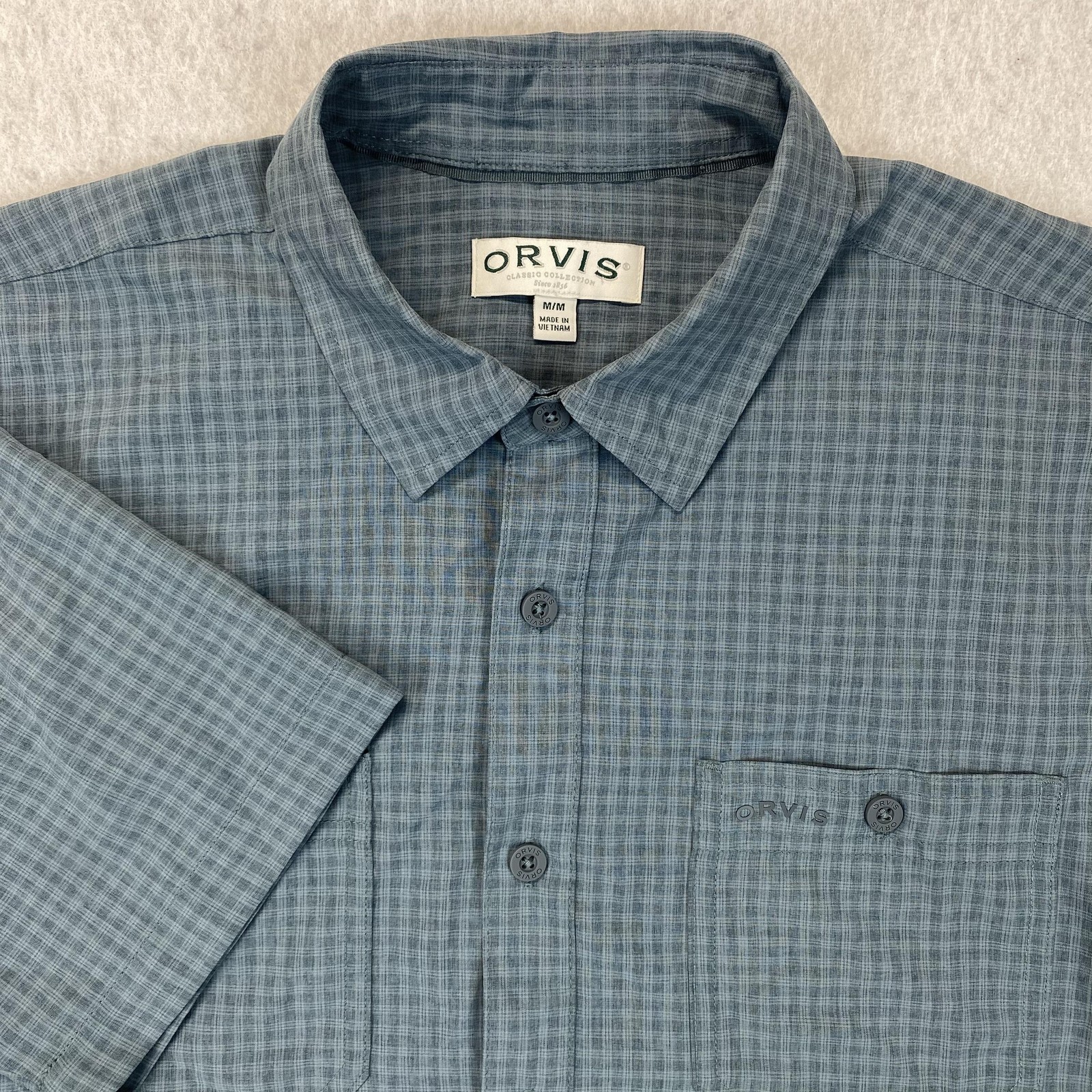 Orvis Shirt Mens Medium Blue Check Short Sleeve Button Front Classic Outdoor