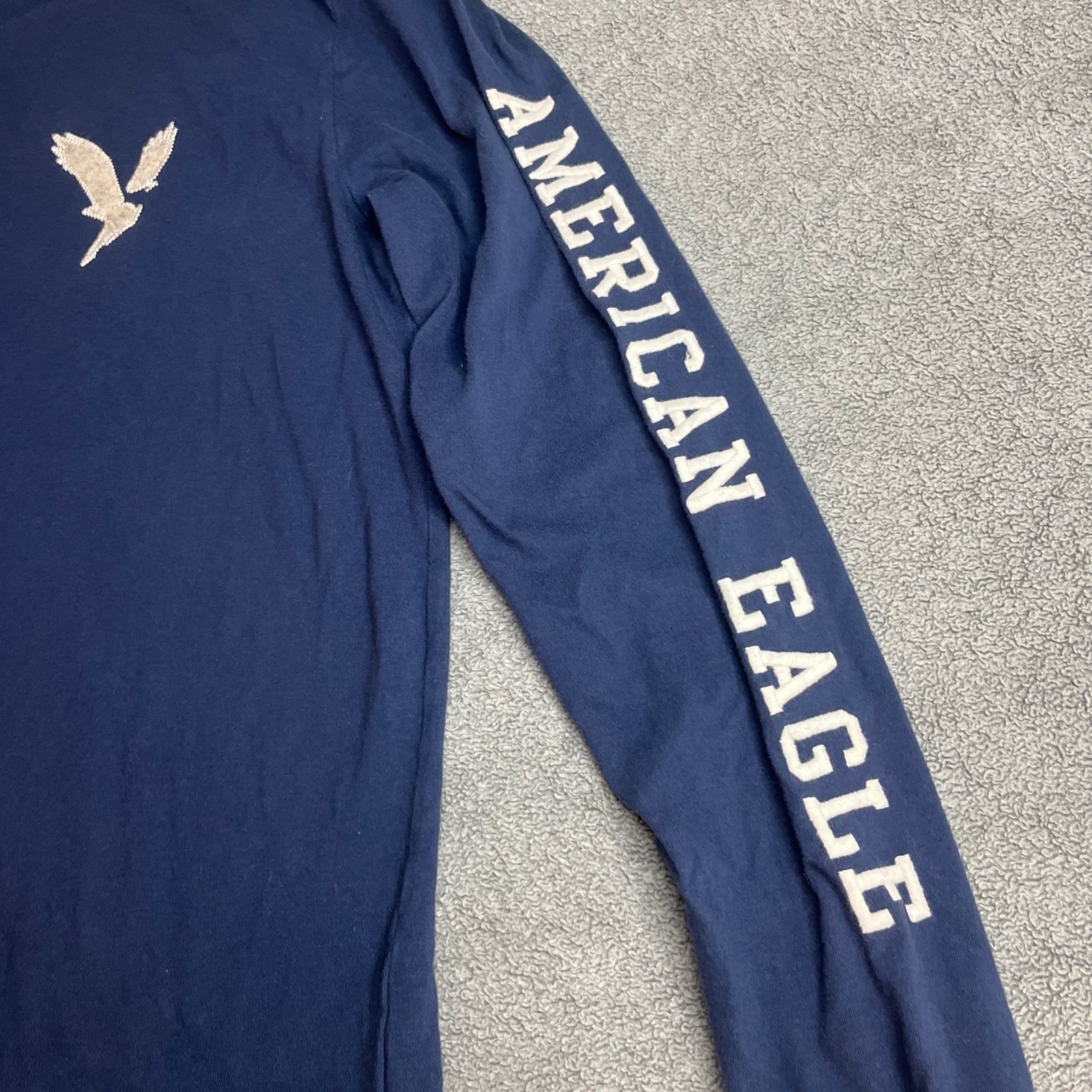 American Eagle Super Soft Long Sleeve Graphic T-Shirt Navy BlueMen’s Size XS
