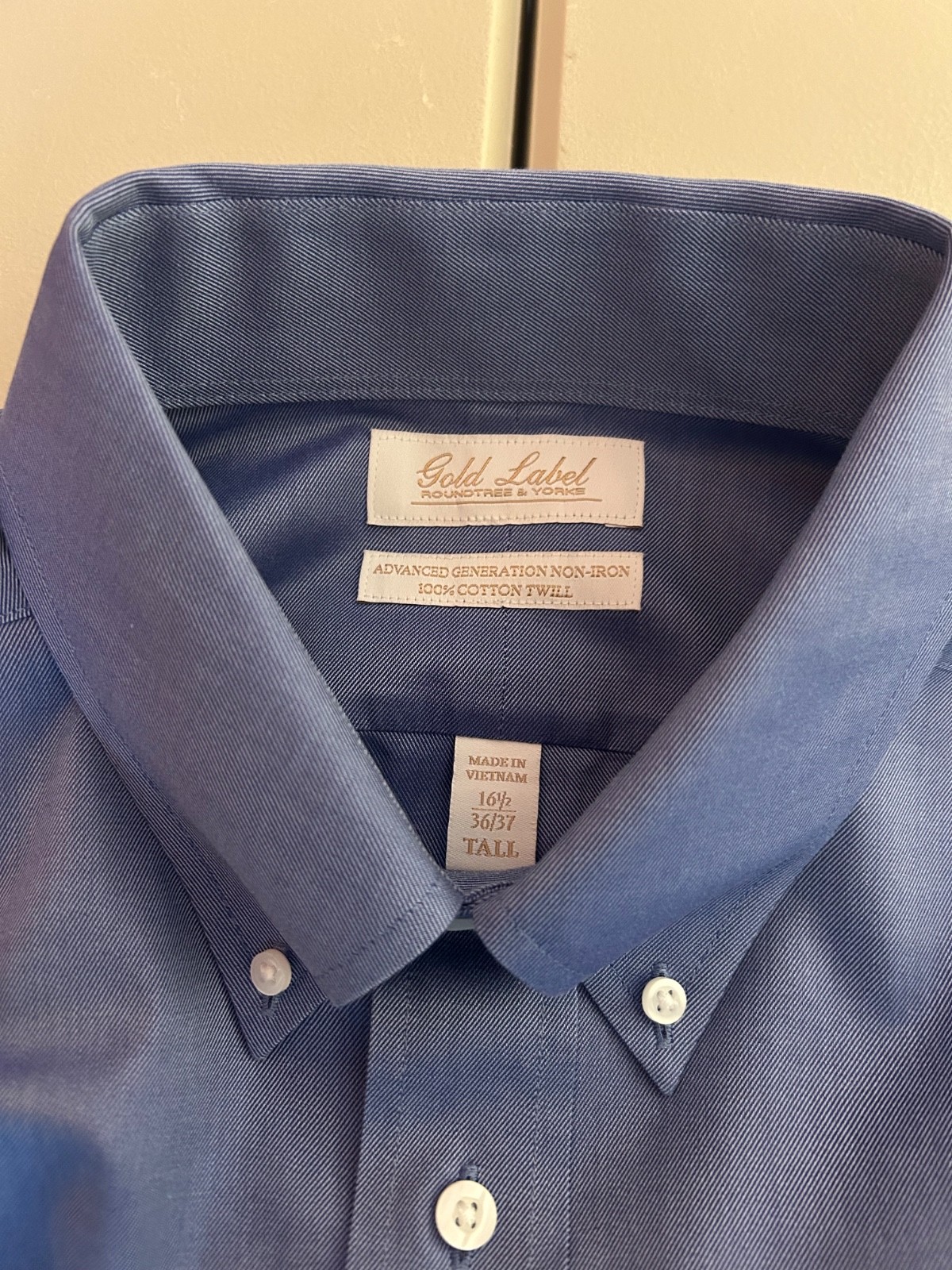 NWT’s Roundtree Yorke Gold Label Twill Blue 16.5 36/37 Tall Dress Shirt