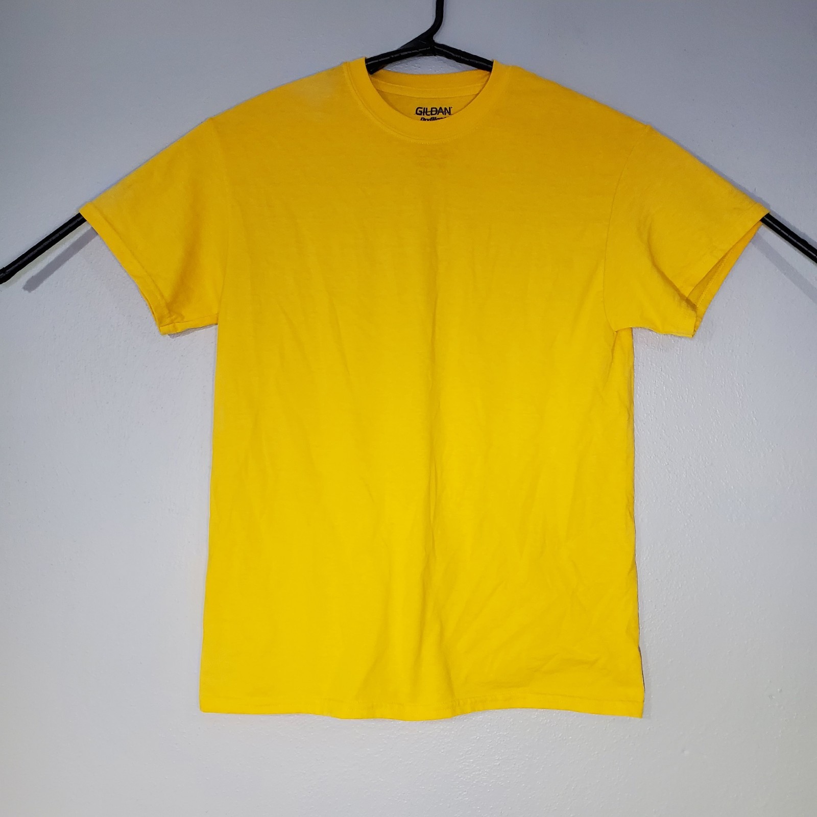 5 Count Yellow Gildan Dryblend T-Shirts. Med 50% Cotton/ Polyester Several Avail