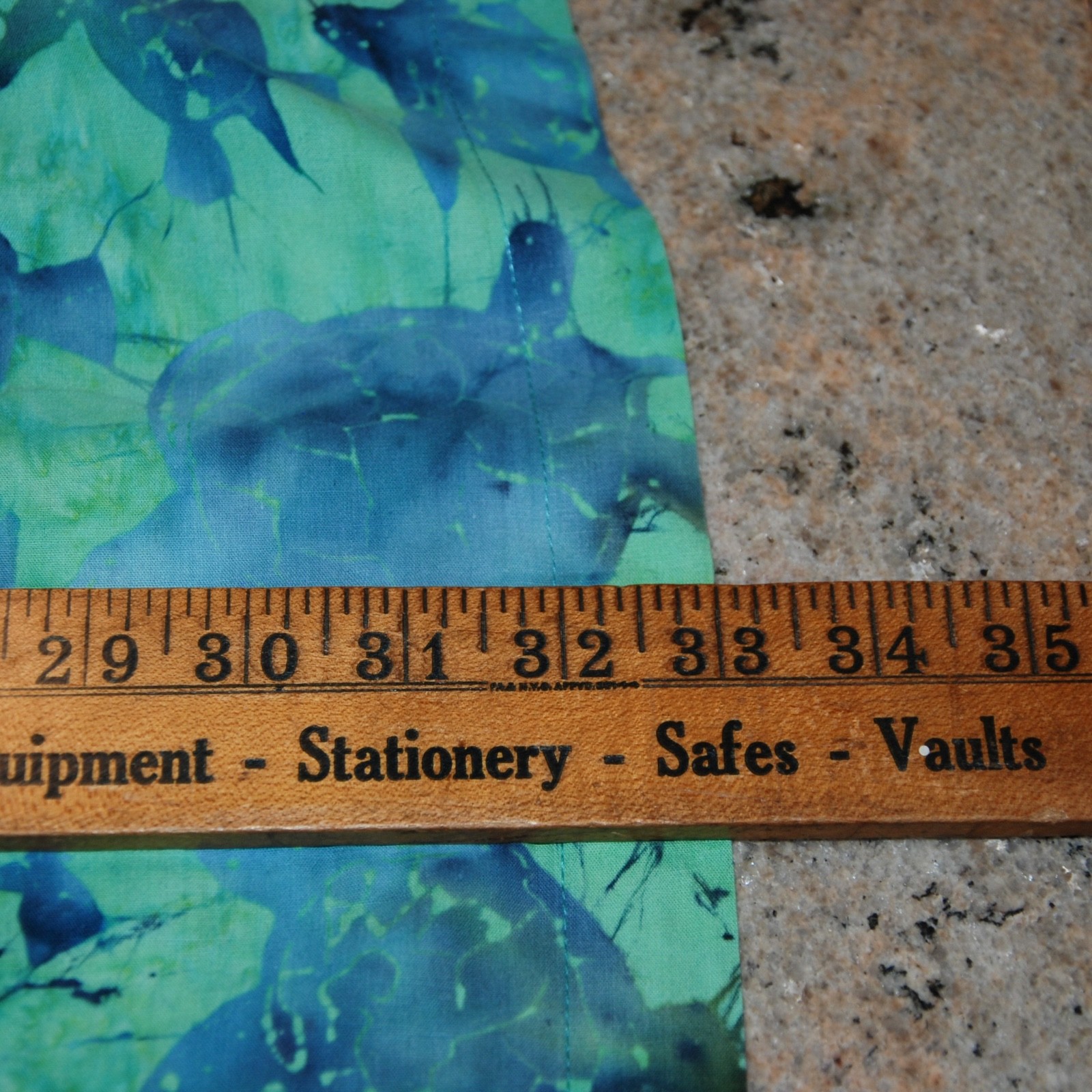 Rum Reggae Men’s 1X Sea Turtle Hawaiian Shirt Batik Green Turtles 100% Cotton