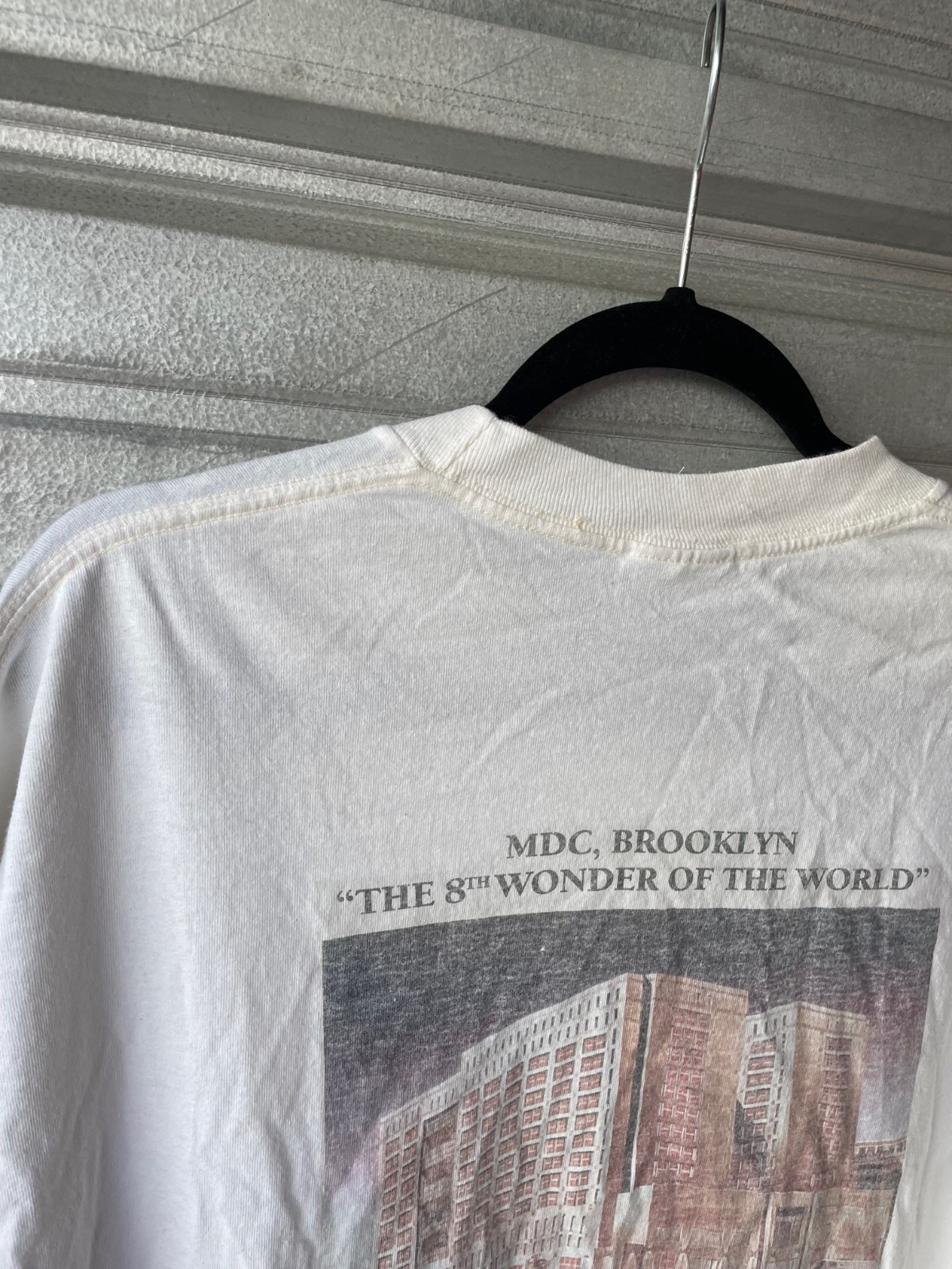 Vintage 2000 MDC Brooklyn DOJ Federal Prisons 8th Wonder White T-Shirt Men’s 2XL
