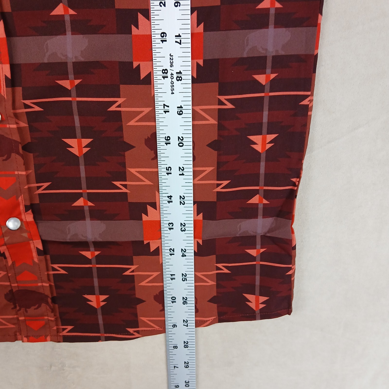 Raised By Coyotes Small Mens Shirt NWT Stretch Performance Western 19×27 Snap