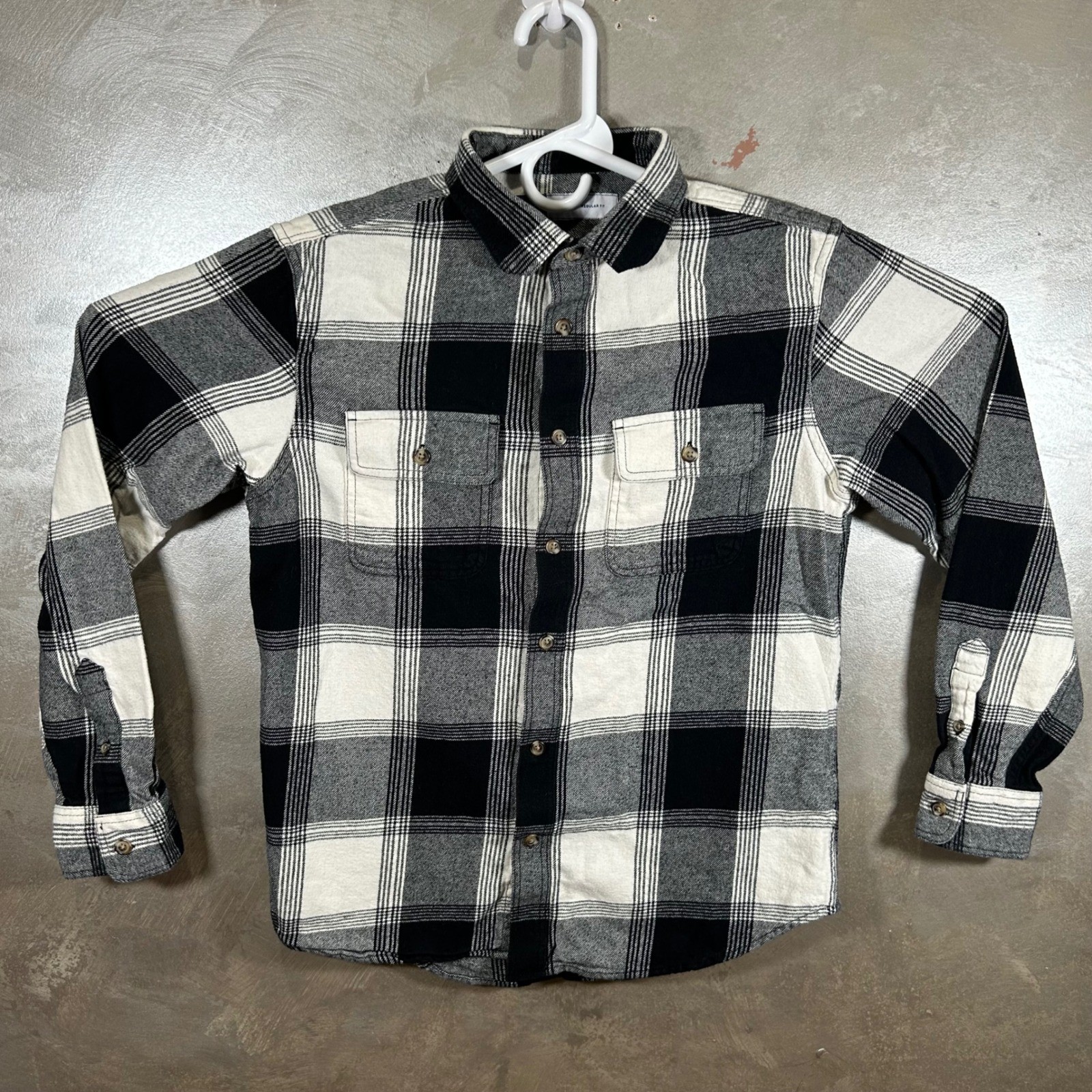 Old Navy Mens Medium Black White Buffalo Plaid Flannel Button Down Shirt