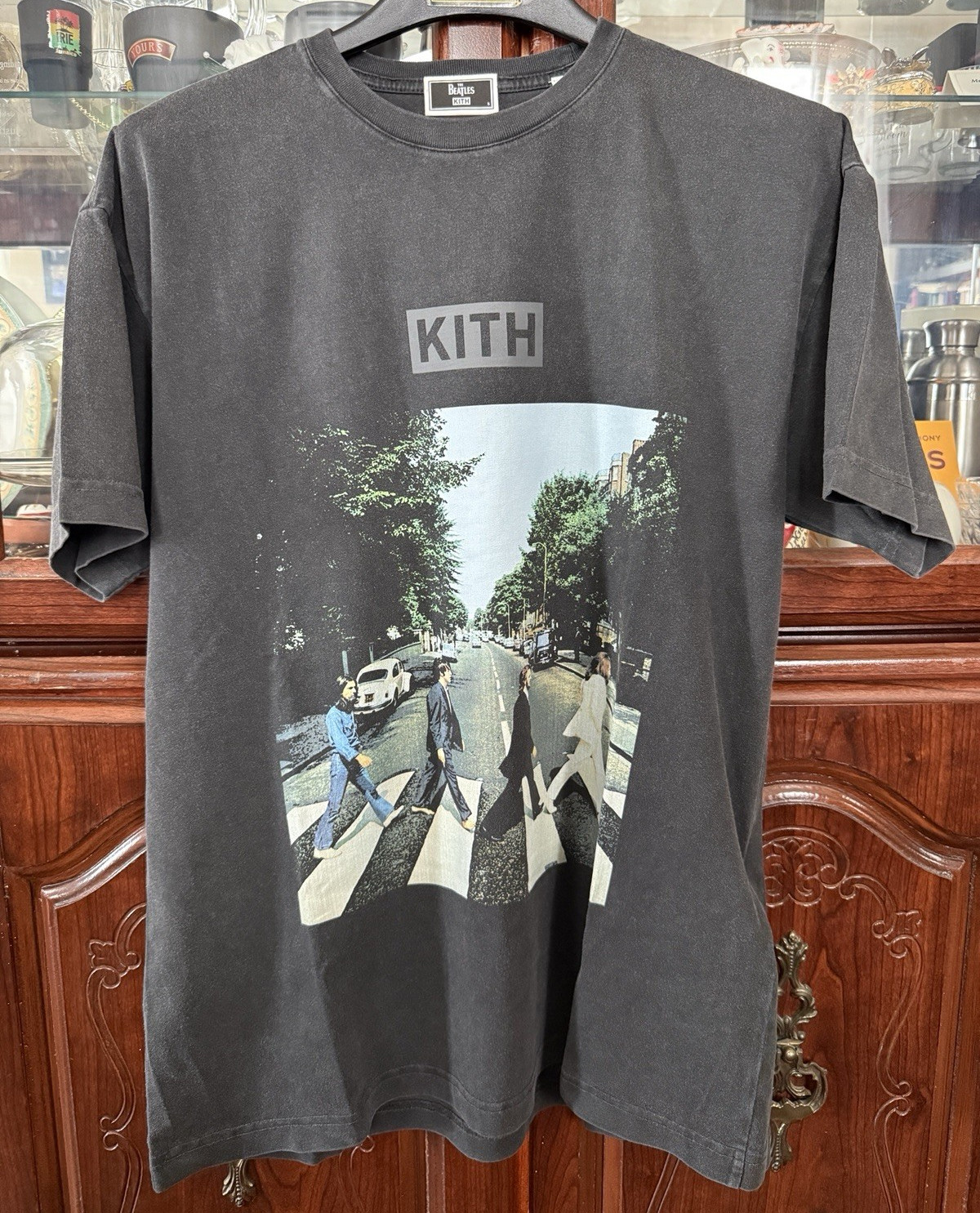 KITH x The Beatles Abbey Road Graphic Print Tee Black Crew Neck Short Sleeve S