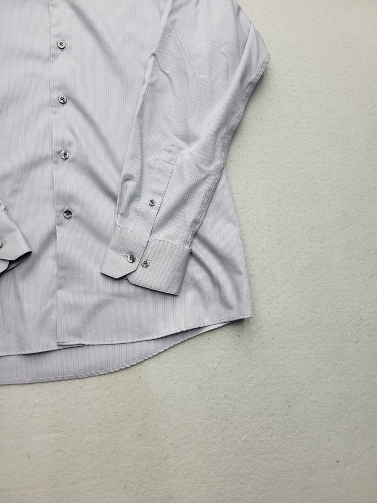 Claiborne Men Button-Up 16 1/2 34-35 Gray Slim 100% Cotton Long Sleeve China