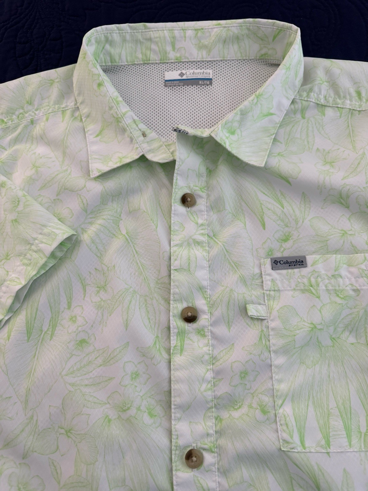 COLUMBIA PFG Omni-Shade Mens SS Green And White Palm Trees Fishing Camp Shirt XL