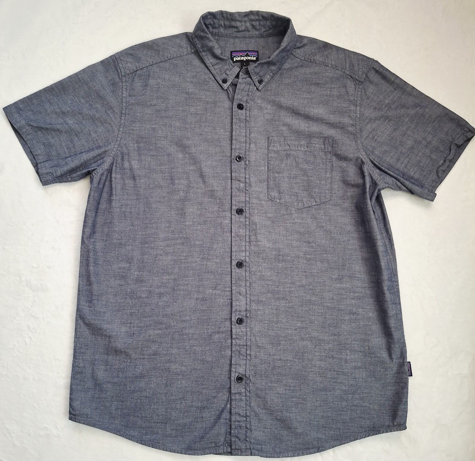 Patagonia Lightweight Bluffside Chambray Short Sleeve Button-Up Shirt Men’s L
