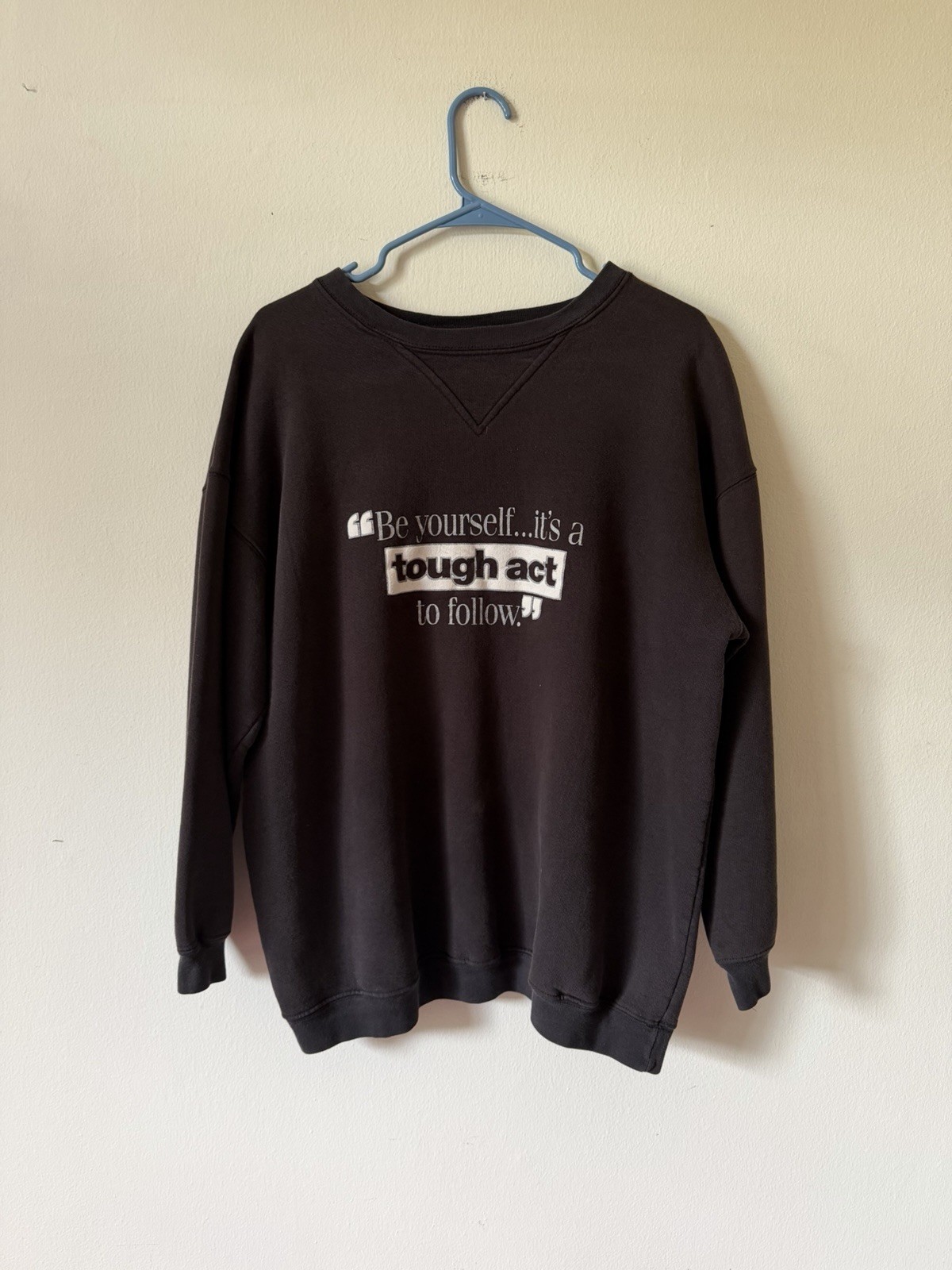 Vintage Virginia Slims L/XL Be Yourself It’s A Tough Act To Follow Sweatshirt