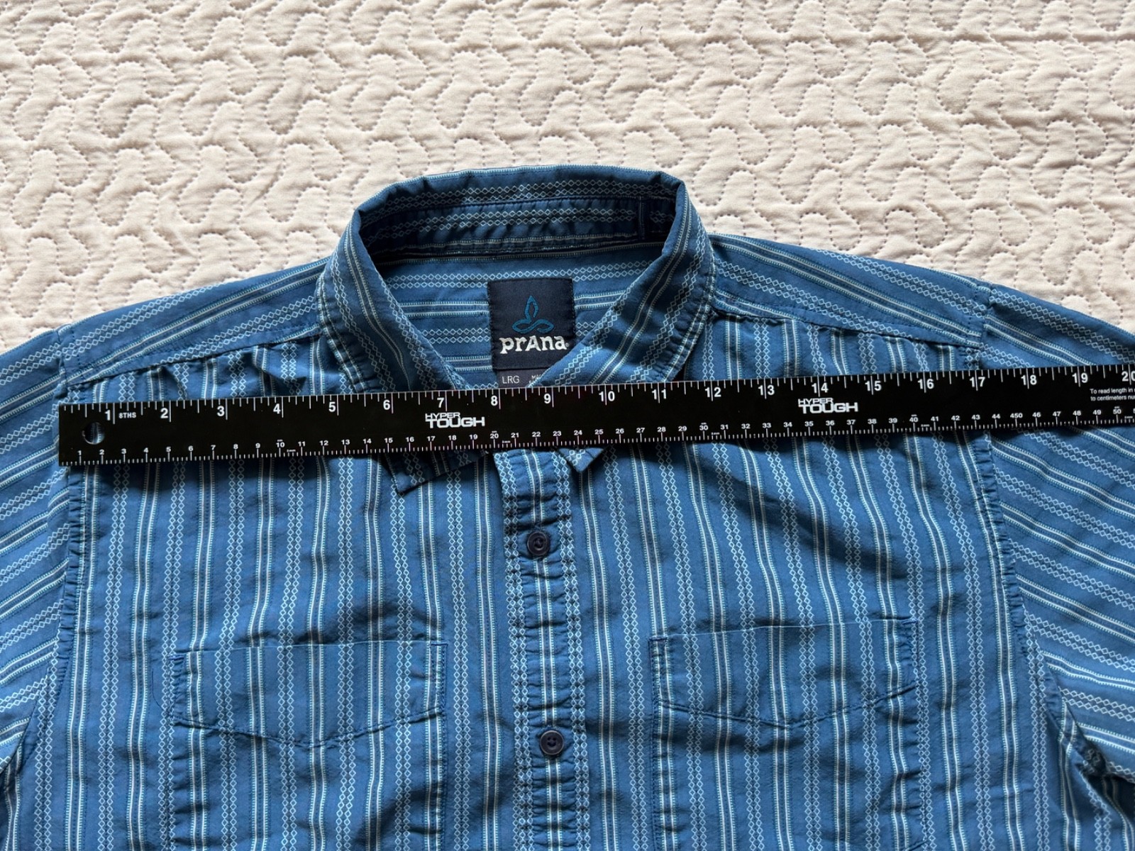 Prana Men’s Button Down Large 65% Org. Cotton 35% Polyester Blue Vertical Stripe