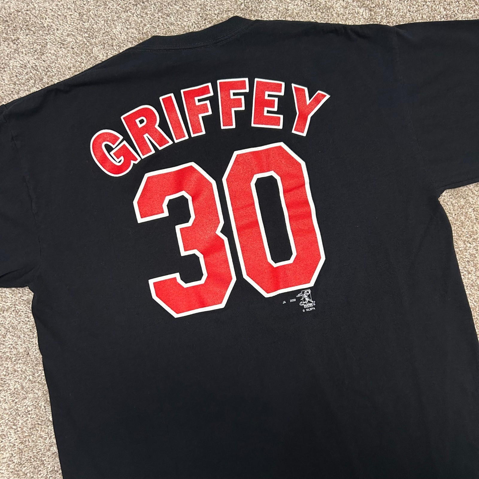 Vintage y2k Ken Griffey JR #30 Tshirt Cincinnati Reds Men Size XL 2000 MLB