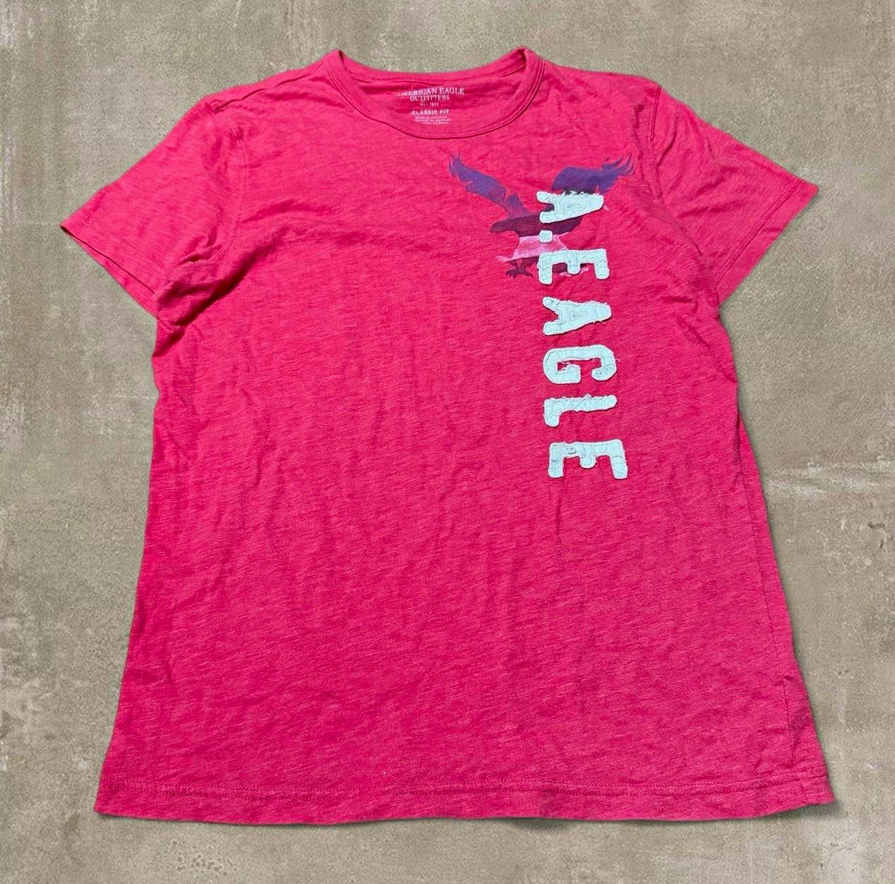 American Eagle Outfitters Mens Classic Fit Red Graphic Logo Crew Neck Tee M