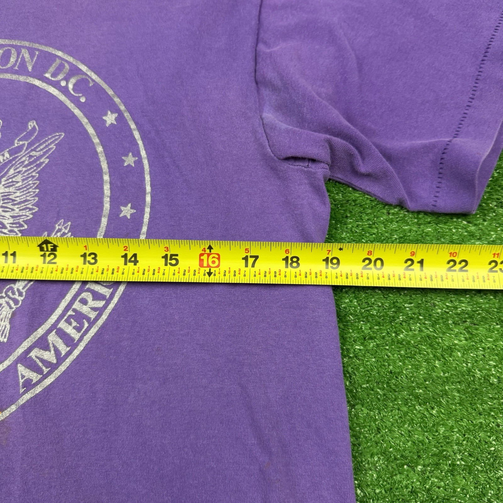 Vintage 80’s 90’s Washington DC United States Purple T-Shirt FOTL Size Large USA