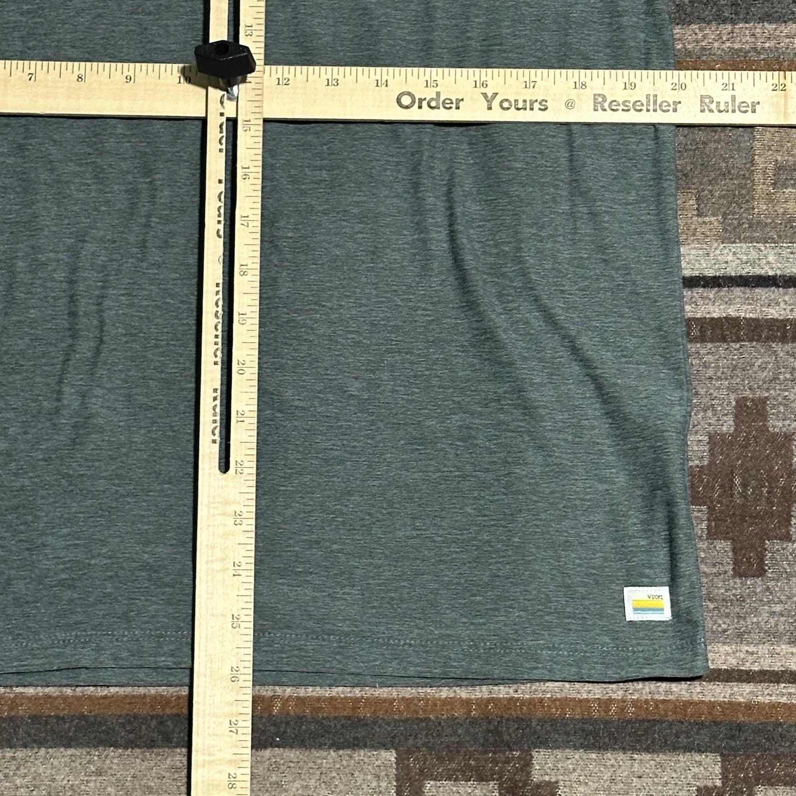 Vuori Strato Tech Polo Shirt Mens Medium Gray Perforamnce Athleisure Stretch A4