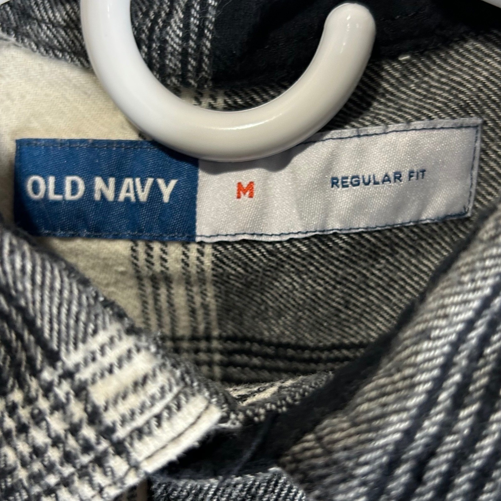 Old Navy Mens Medium Black White Buffalo Plaid Flannel Button Down Shirt