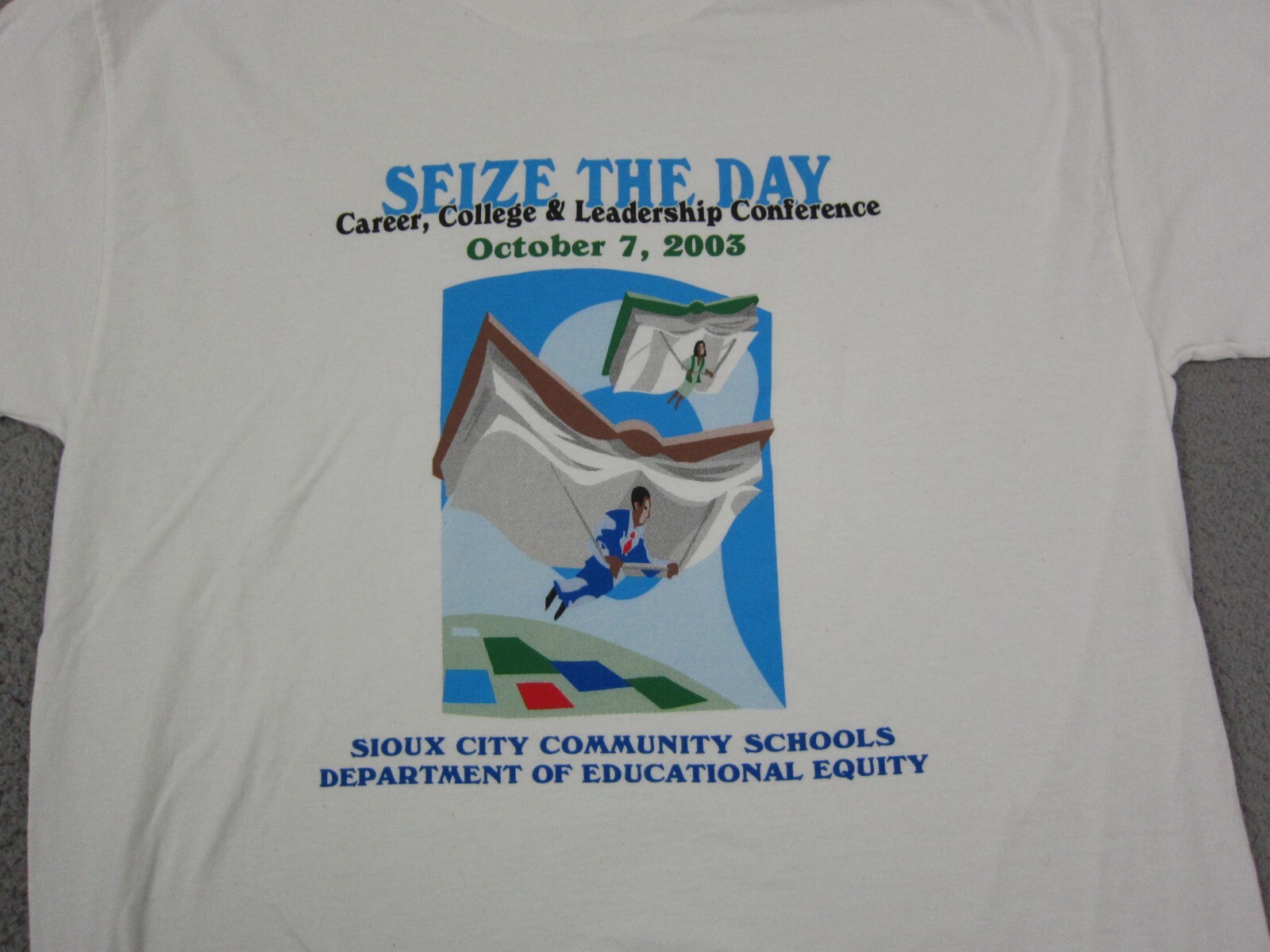 Vintage Library Shirt Mens XL Extra Large White Mens Books Reading Sioux City 1A