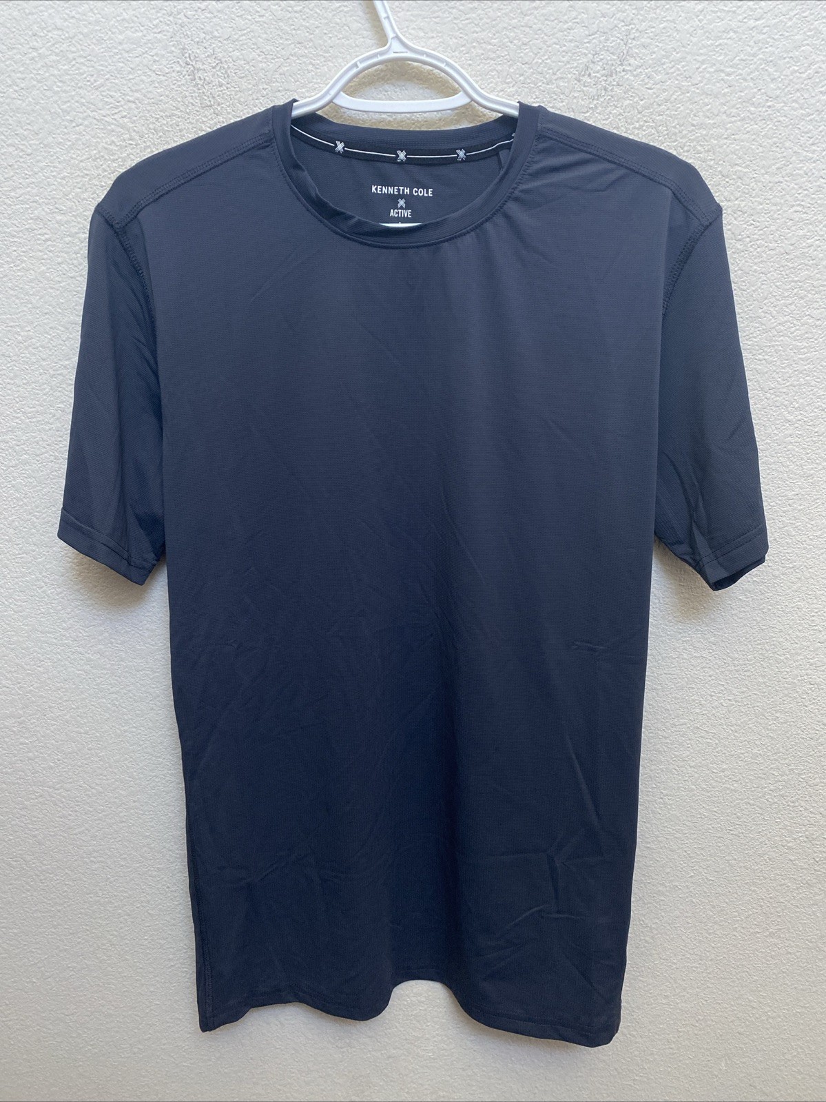 NEW Kenneth Cole Active Men’s Large Blackout Navy Blue Crew Neck T-Shirt Tech SS