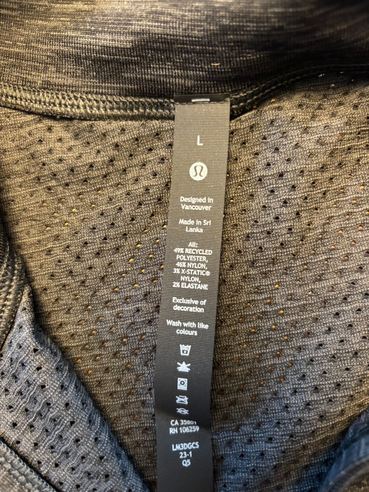 Lululemon Metal Vent Tech Midweight 1/2 Zip Long Sleeve Shirt Large NWT