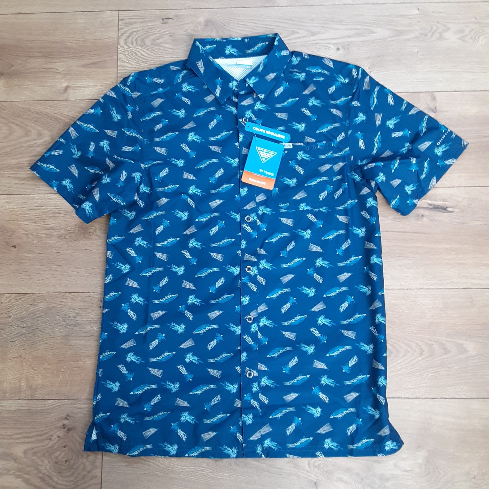 Columbia PFG Mens Small Blue Super Slack Tide Camp Shirt Short Sleeve Lure New