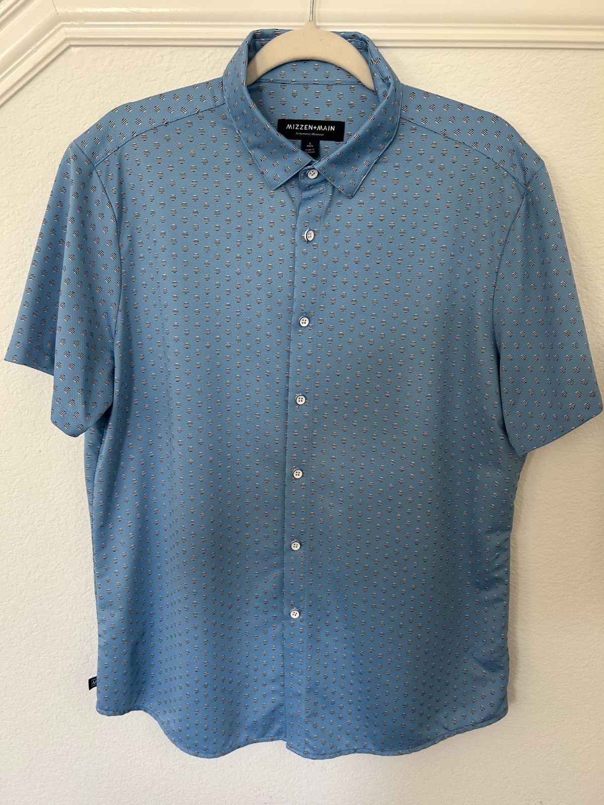 Mizzen+Main Men’s Large Trim Leeward Performance Button Front Shirt Blue Print