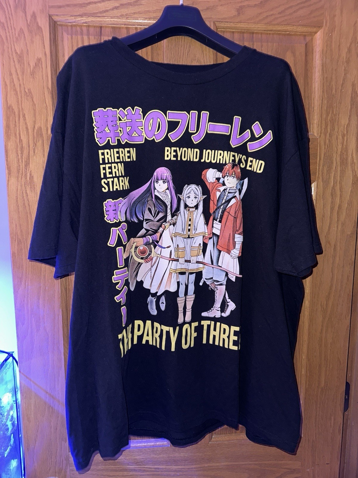 Frieren Party Of Three Magazine Cover T Shirt Hot Topic Size 2XL