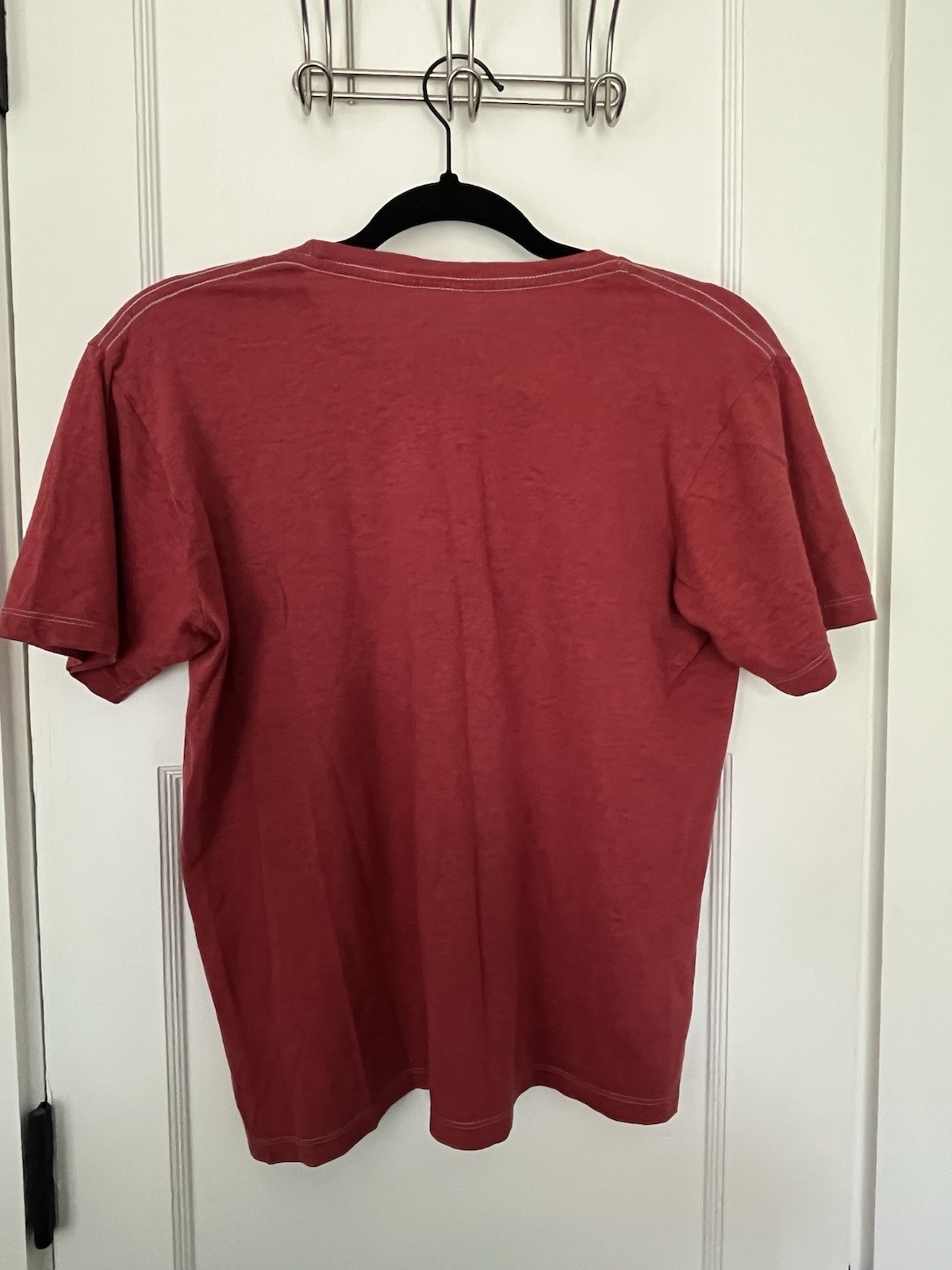 Jimi Hendrix 1969,Rose Red T-Shirt, One Hundred Percent Cotton ,Size Small (D20)