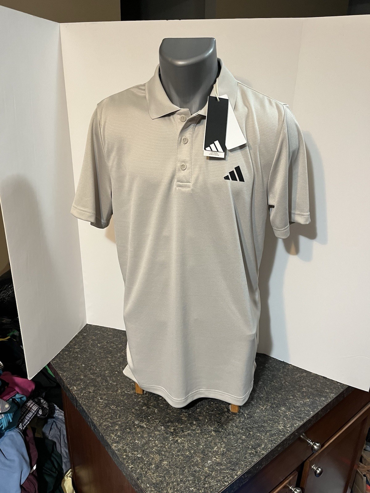 Adidas AEROREADY Golf Men’s Polo Golf Shirt Beige – Medium Polyester NWT