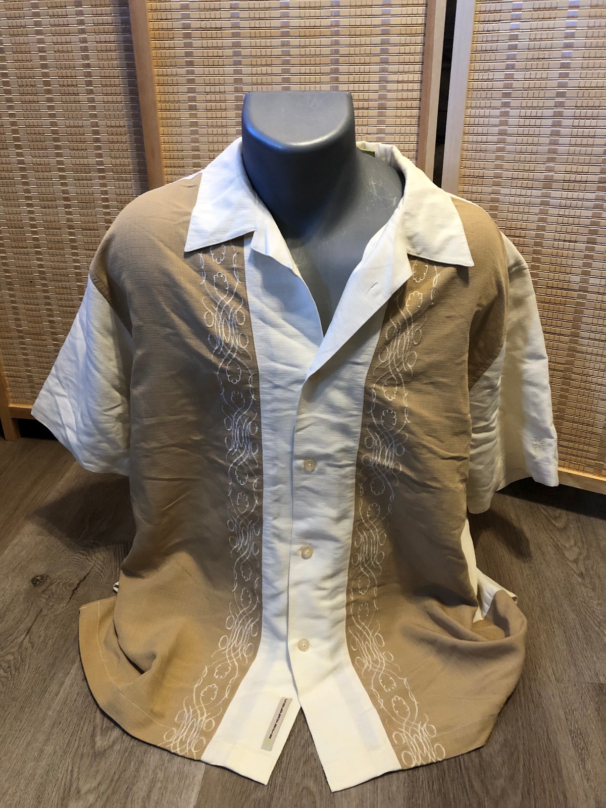 Cubavera Button Up Shirt Cuban Miami Shirt XL Rayon Polyester Blend Tan Khaki